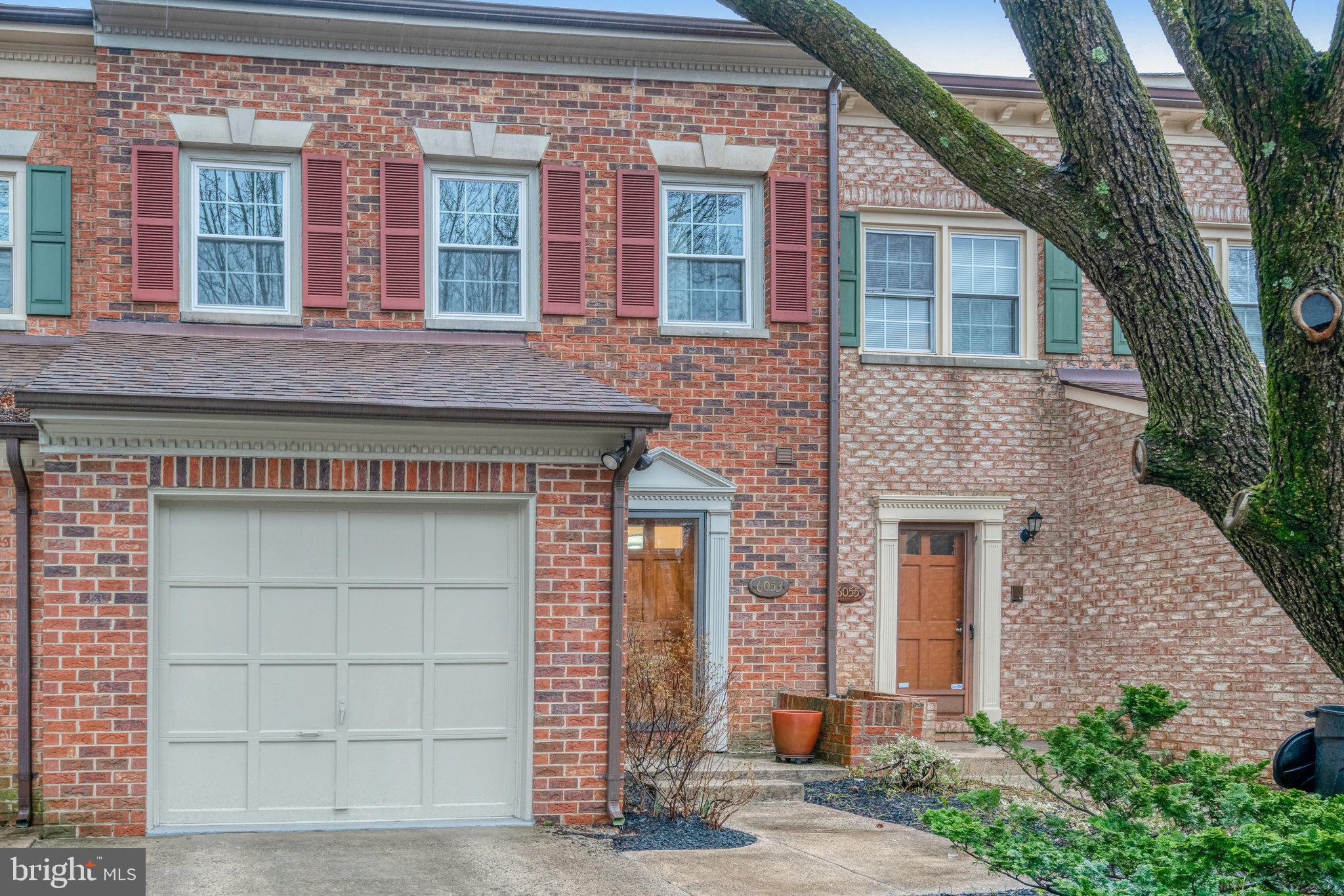 WOODFIELD ESTATES - Residential