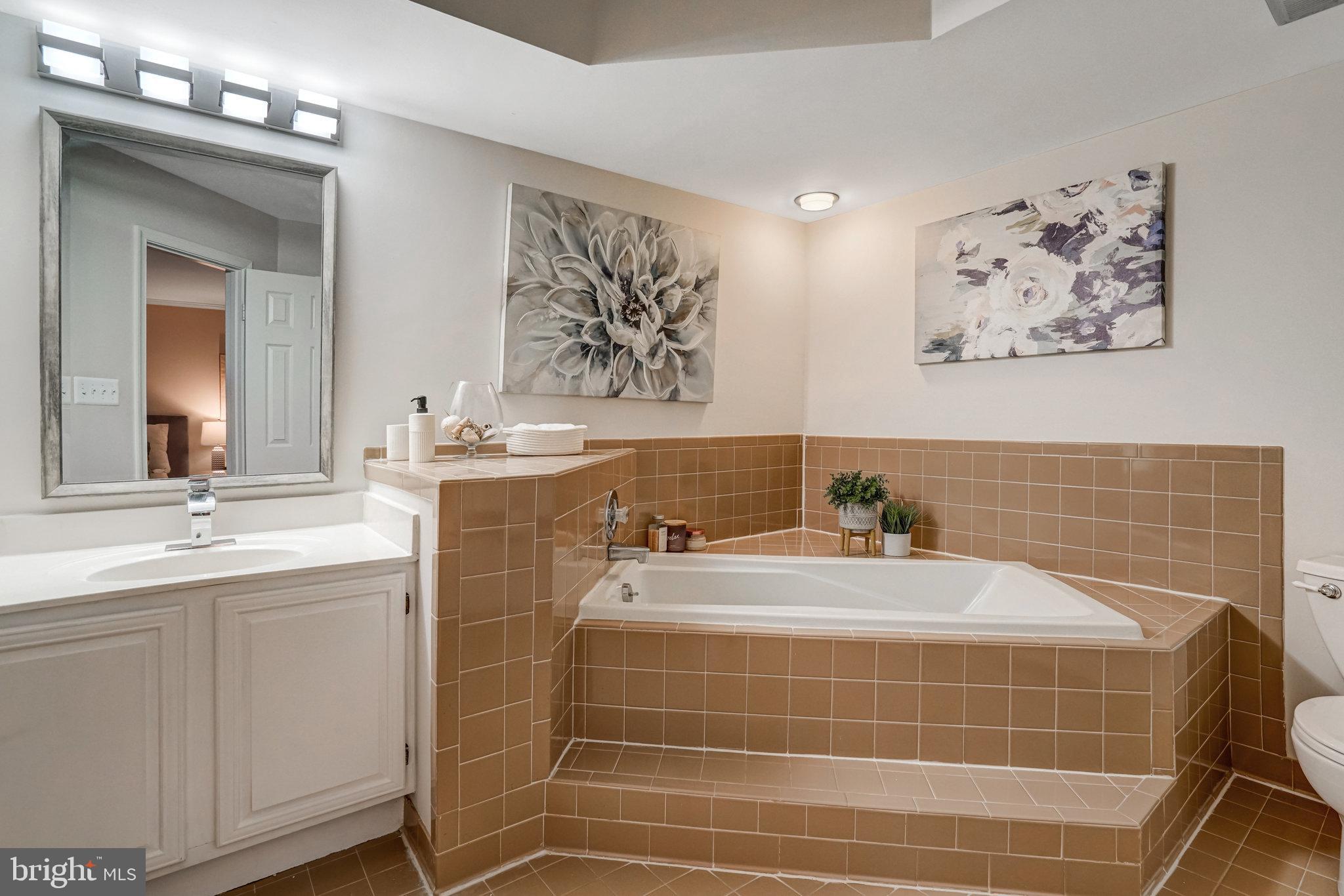 WOODFIELD ESTATES - Residential