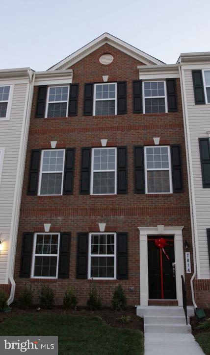 BLUE STREAM - Residential Lease