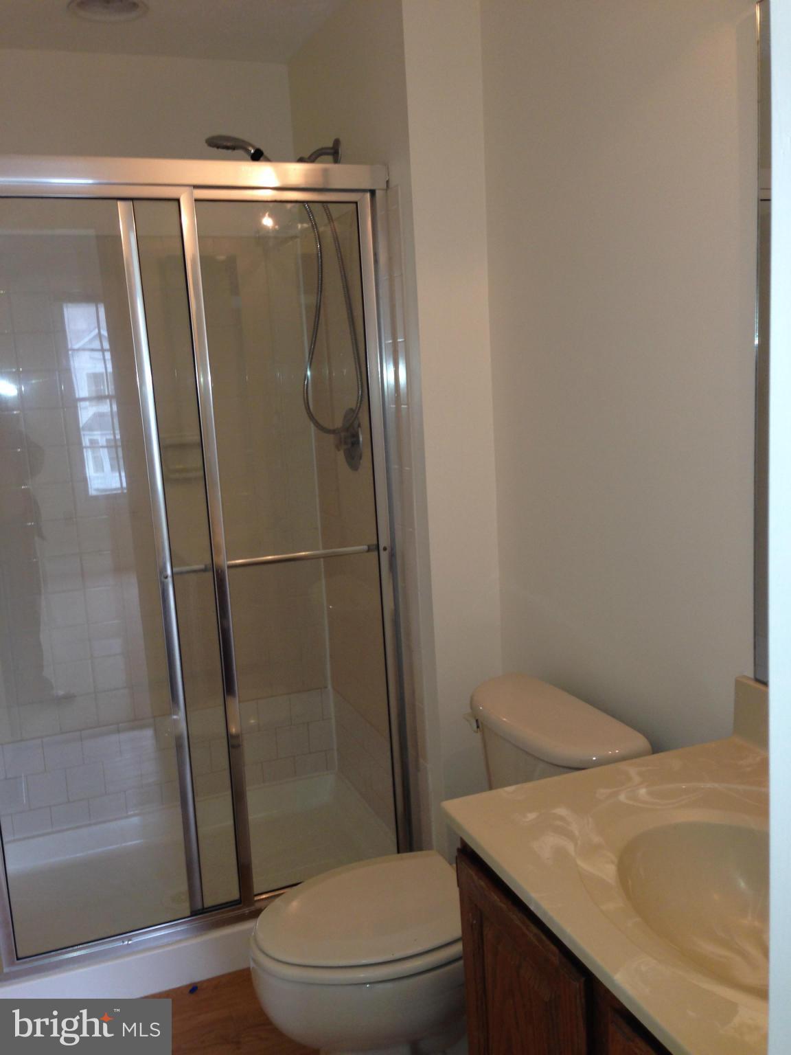 SEVEN OAKS - Residential Lease