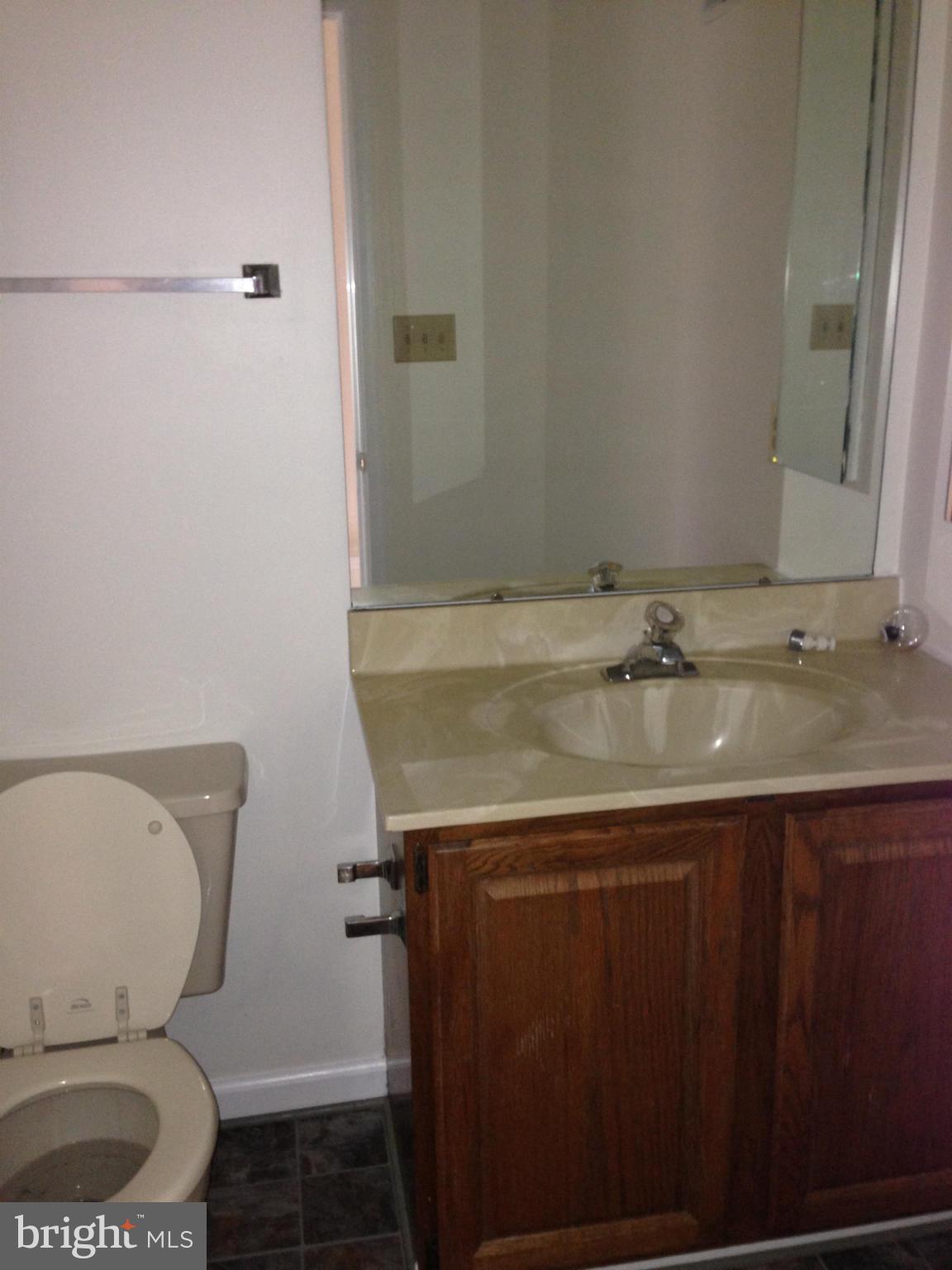 SEVEN OAKS - Residential Lease