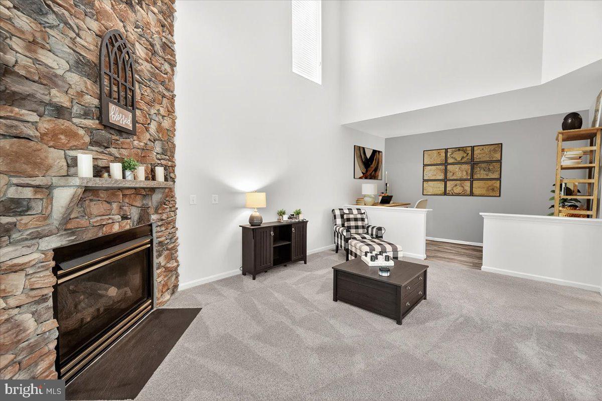 LAKE LINGANORE WOODRIDGE - Residential