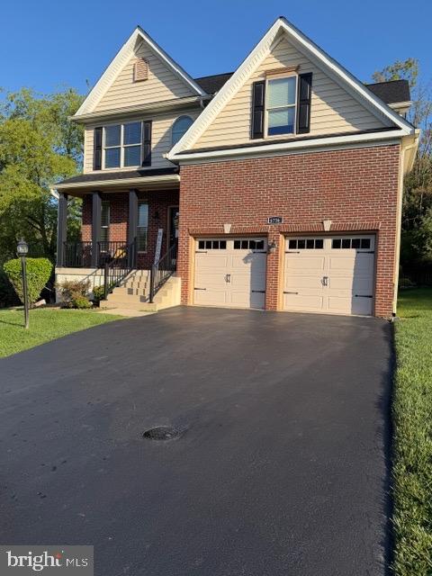LAKE LINGANORE WOODRIDGE - Residential