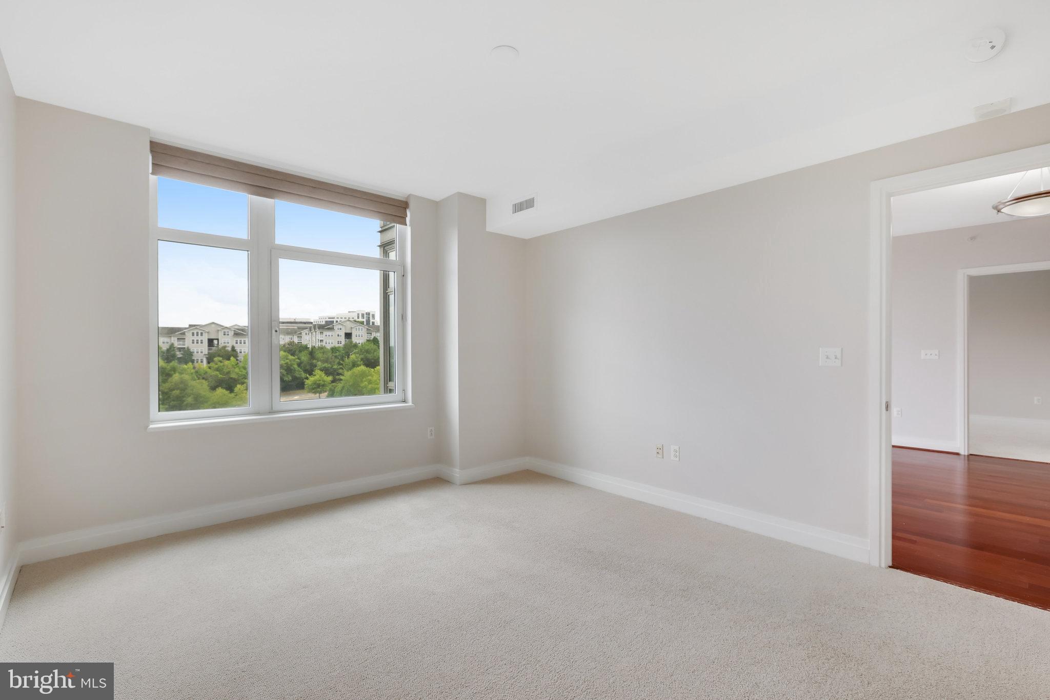 ONE PARK CREST CONDOMINIUM - Residential