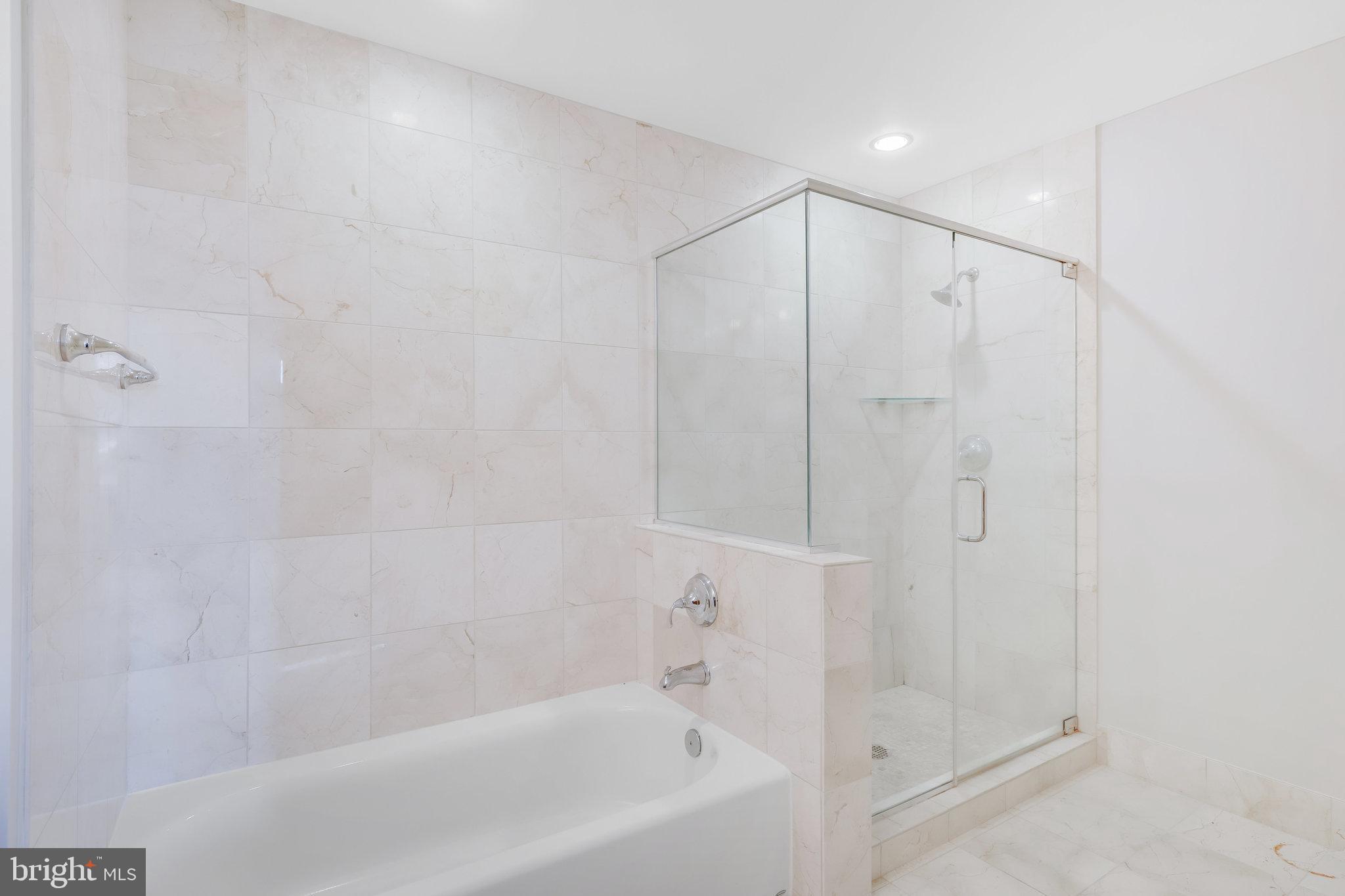 ONE PARK CREST CONDOMINIUM - Residential