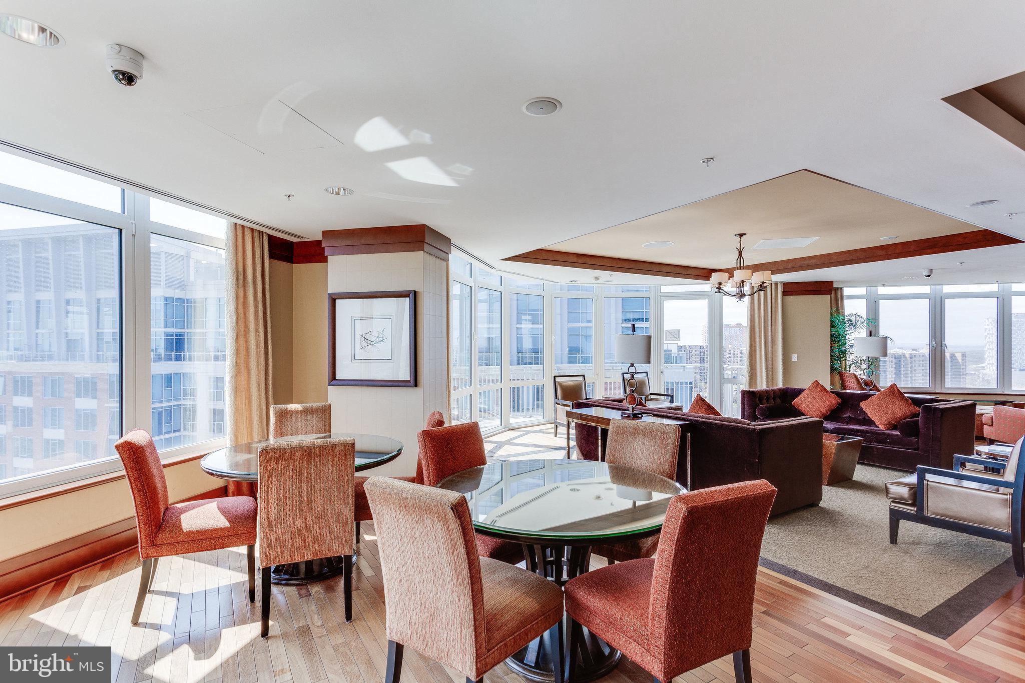 ONE PARK CREST CONDOMINIUM - Residential