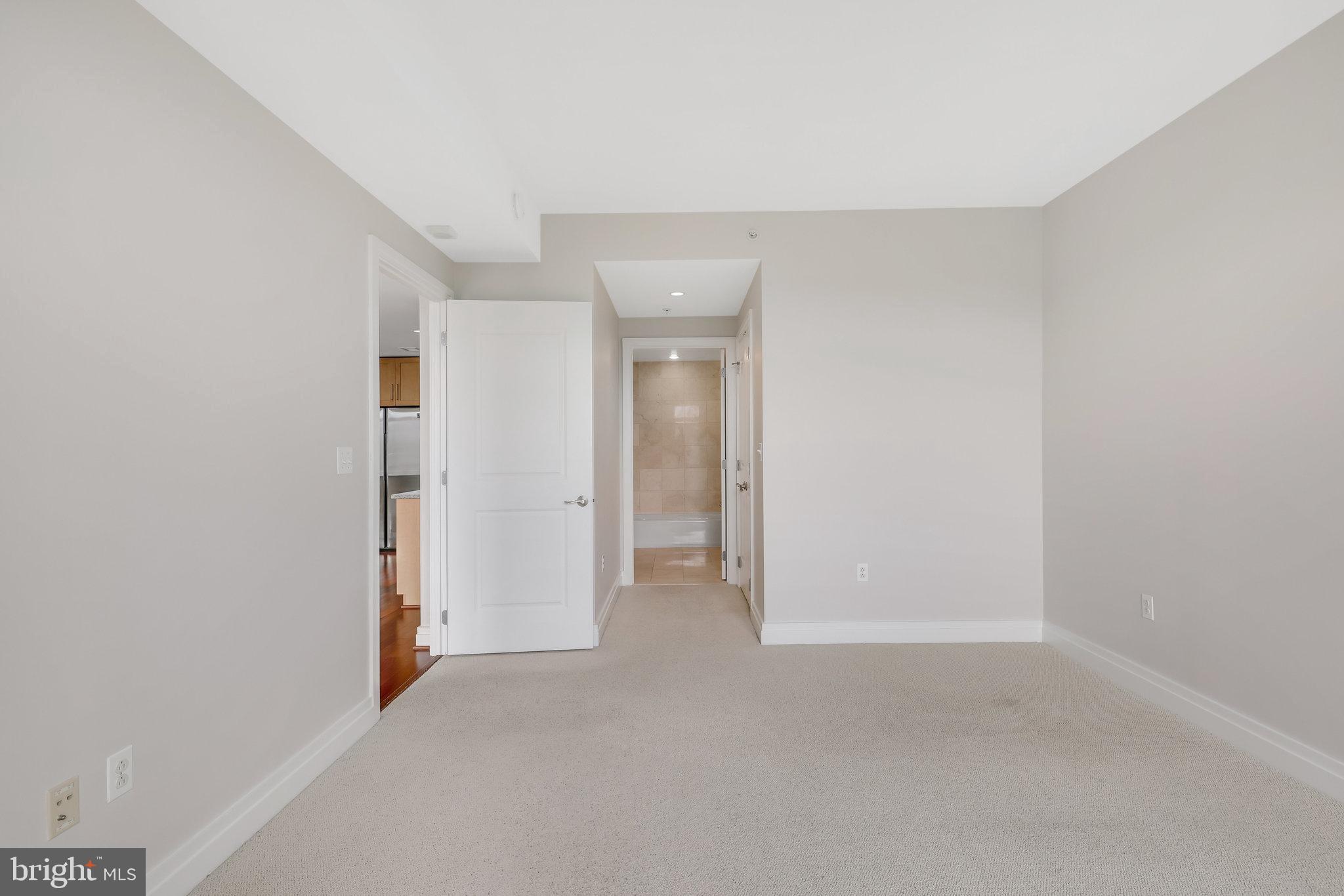 ONE PARK CREST CONDOMINIUM - Residential