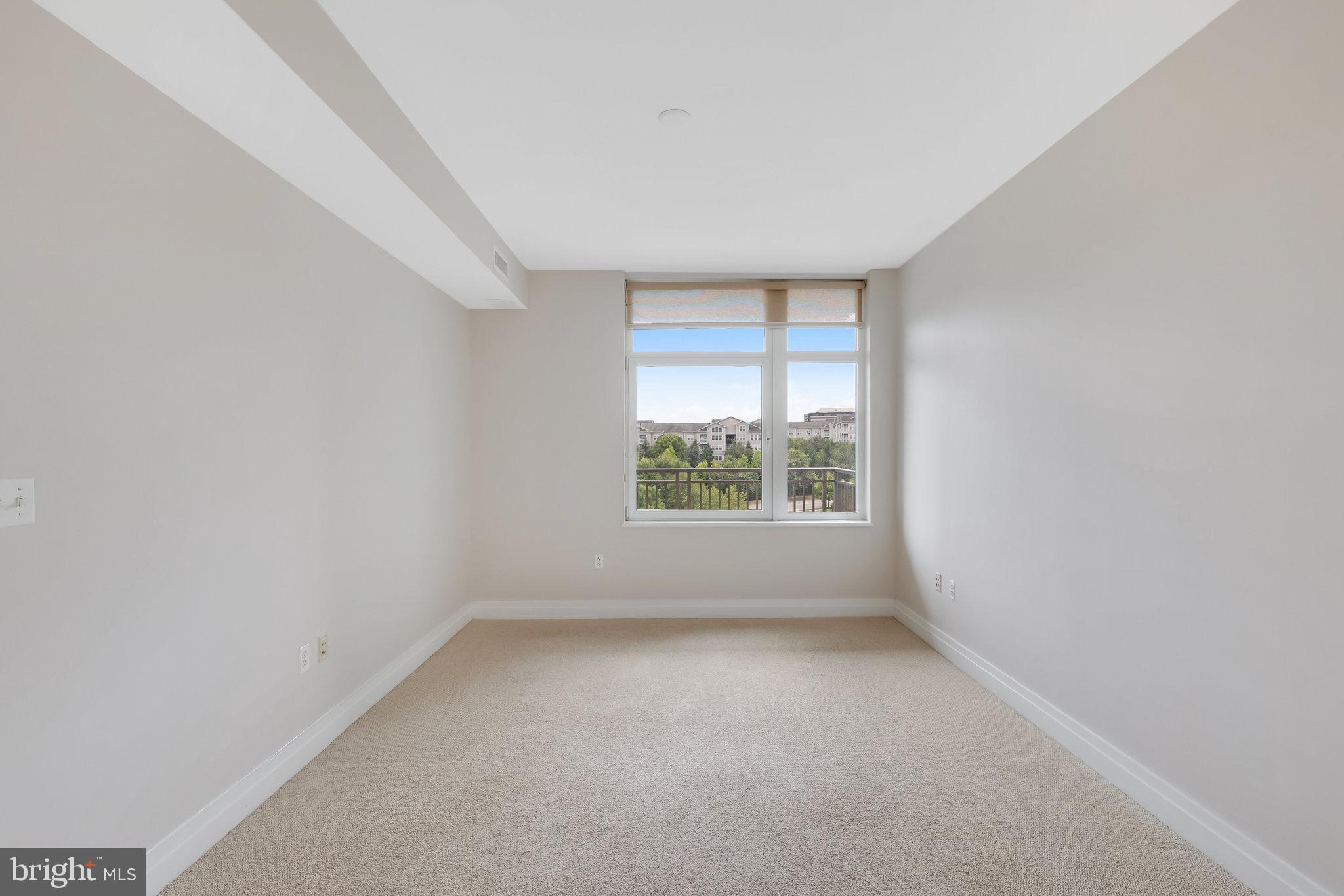 ONE PARK CREST CONDOMINIUM - Residential