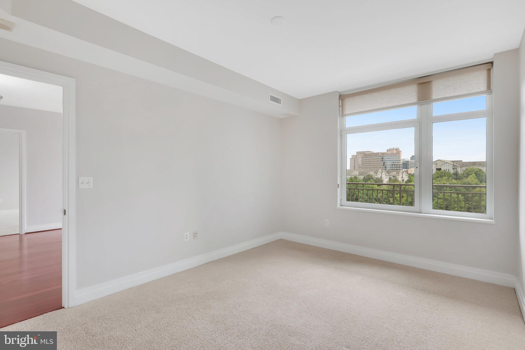 ONE PARK CREST CONDOMINIUM - Residential