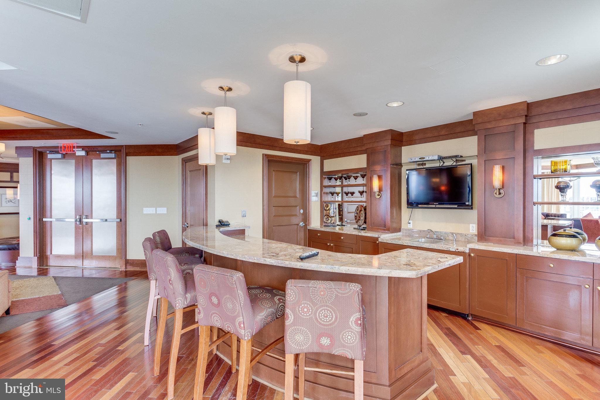 ONE PARK CREST CONDOMINIUM - Residential