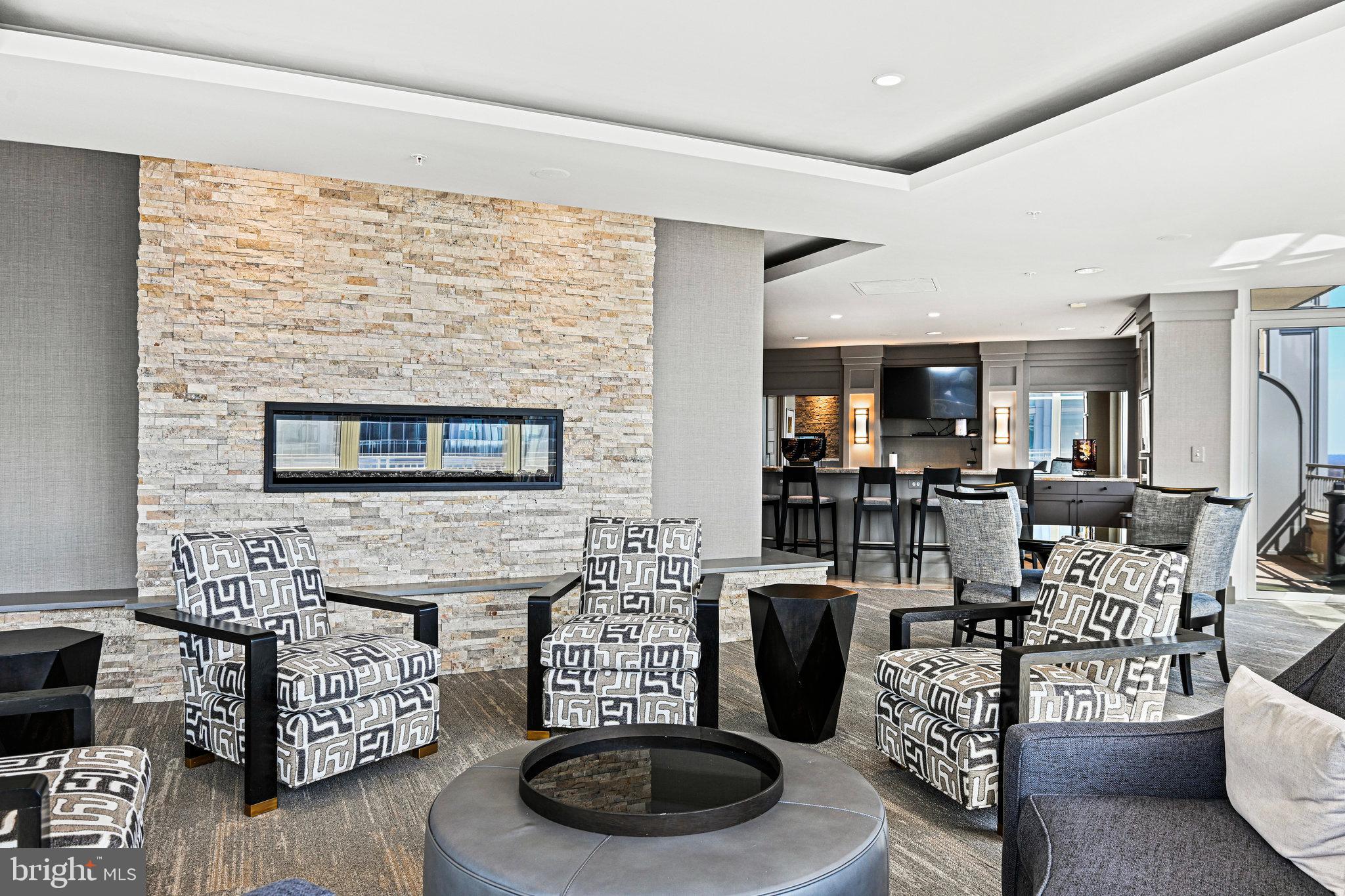 ONE PARK CREST CONDOMINIUM - Residential