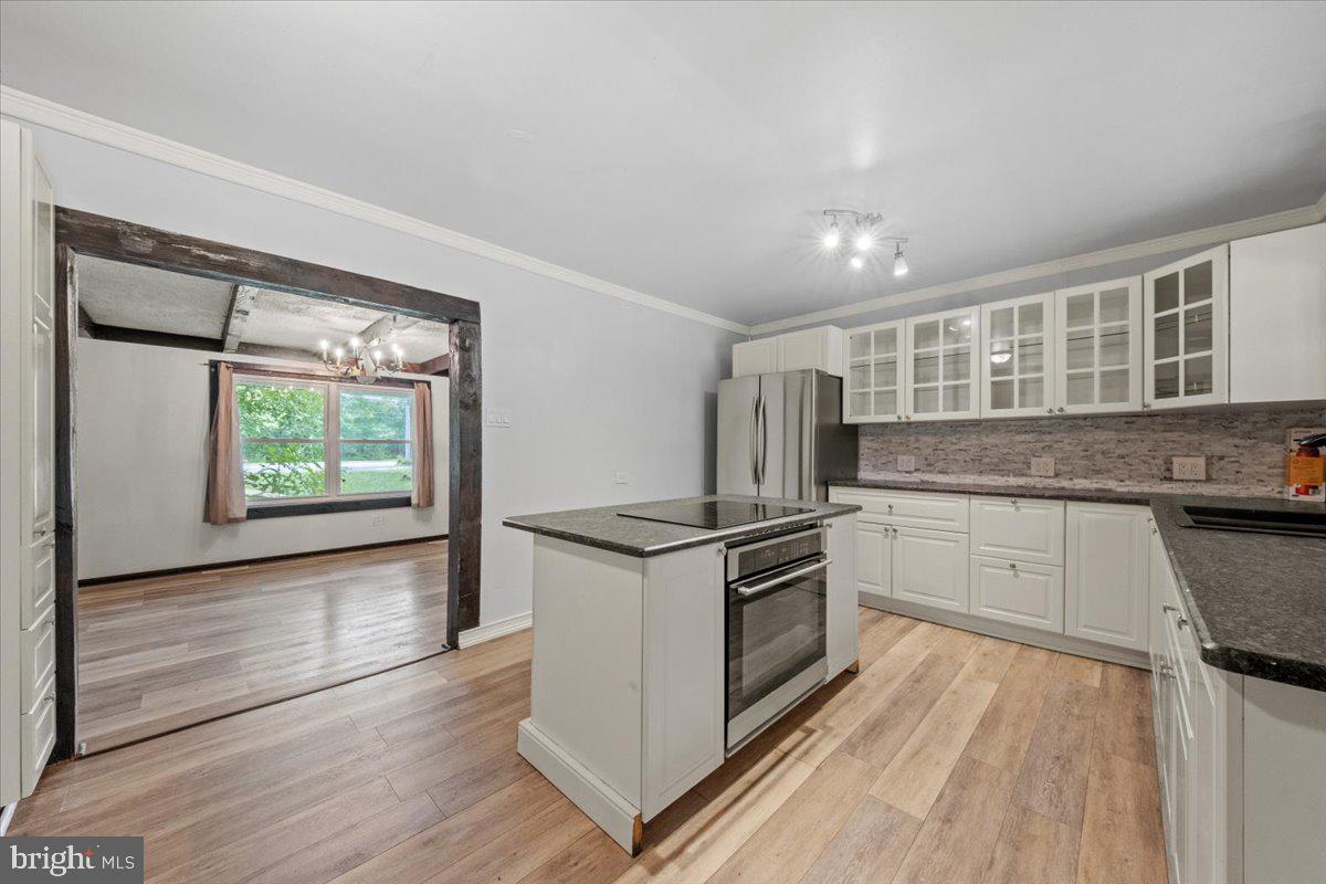 4306 COLES MILL ROAD