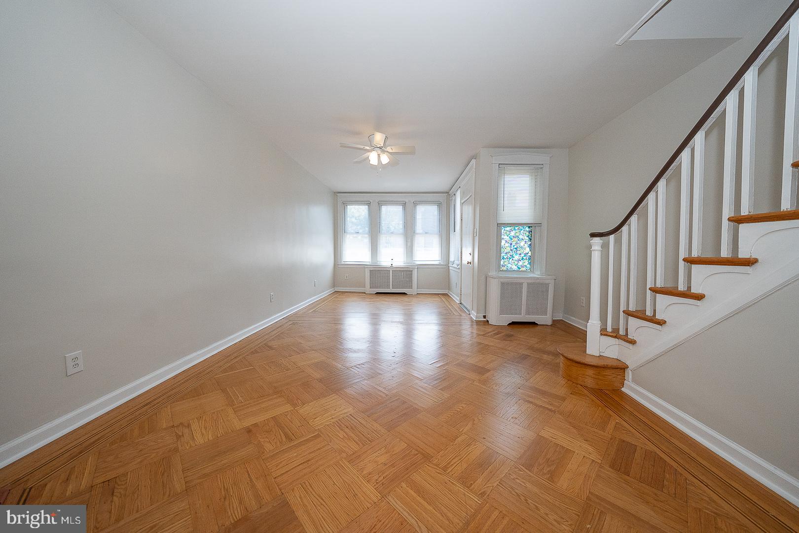 ROXBOROUGH - Residential