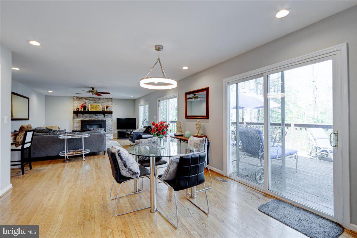 SMUGGLERS COVE - Residential