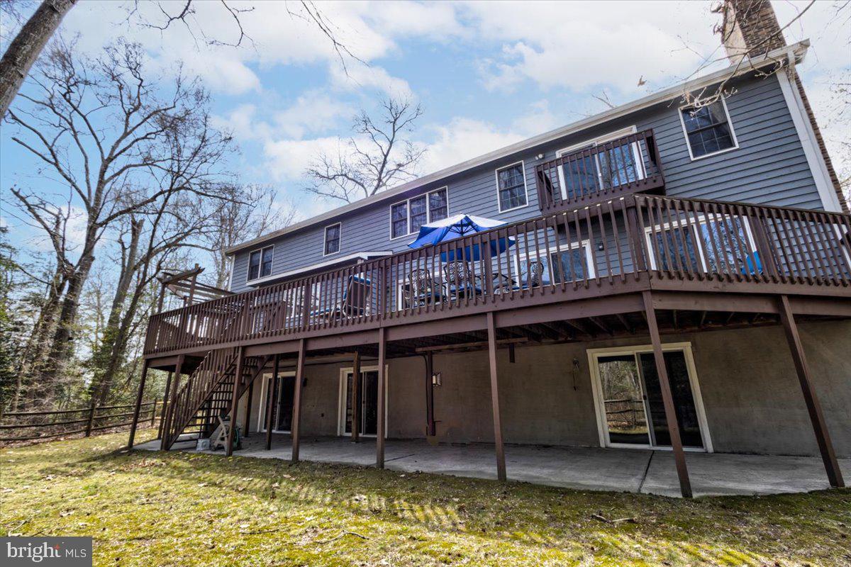 SMUGGLERS COVE - Residential