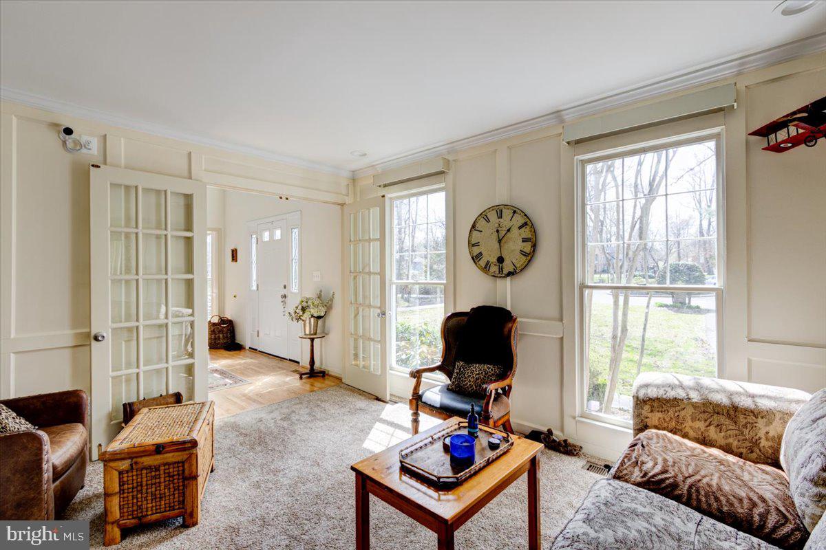 SMUGGLERS COVE - Residential