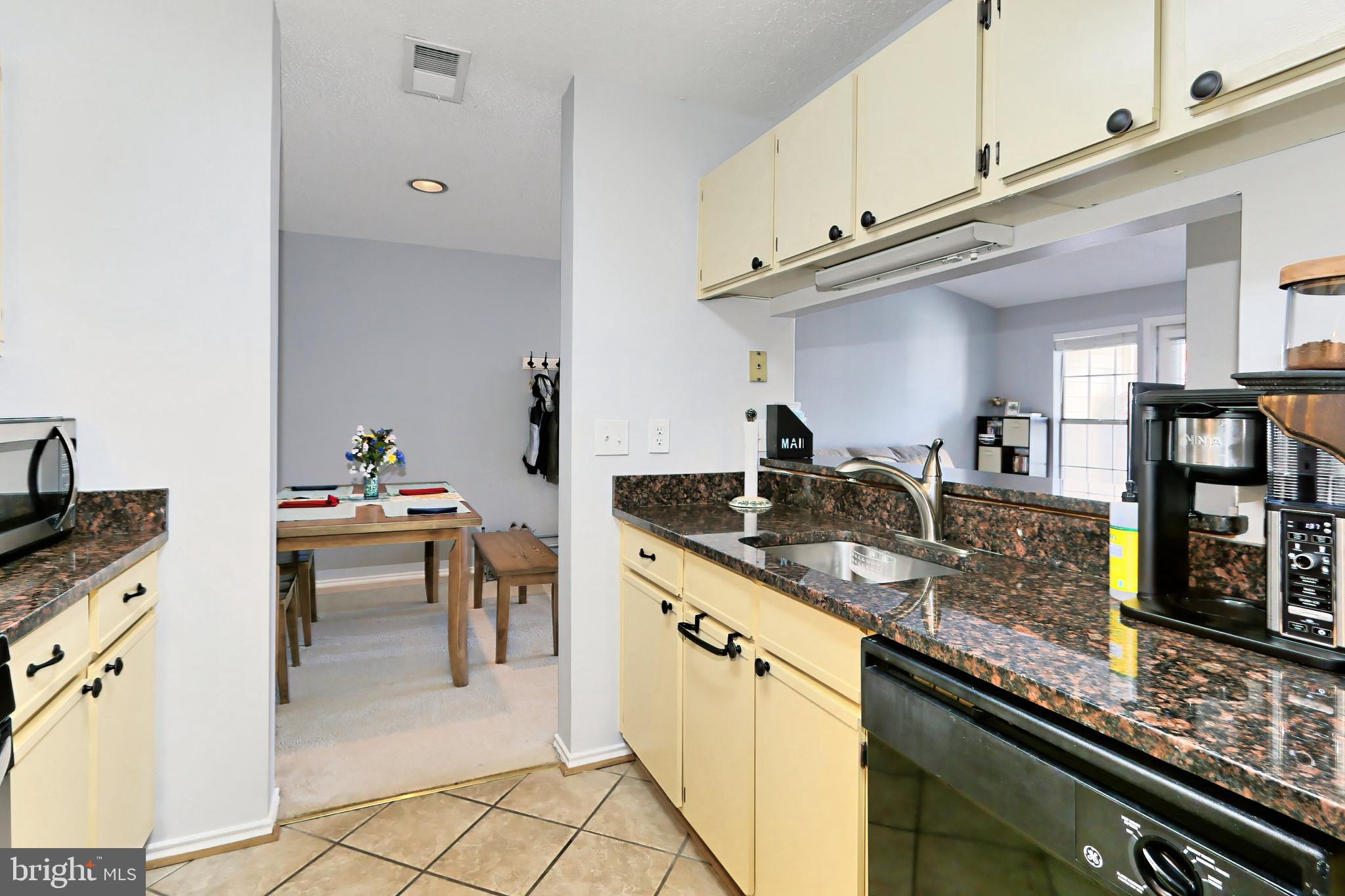 WESTMAREN CONDO - Residential