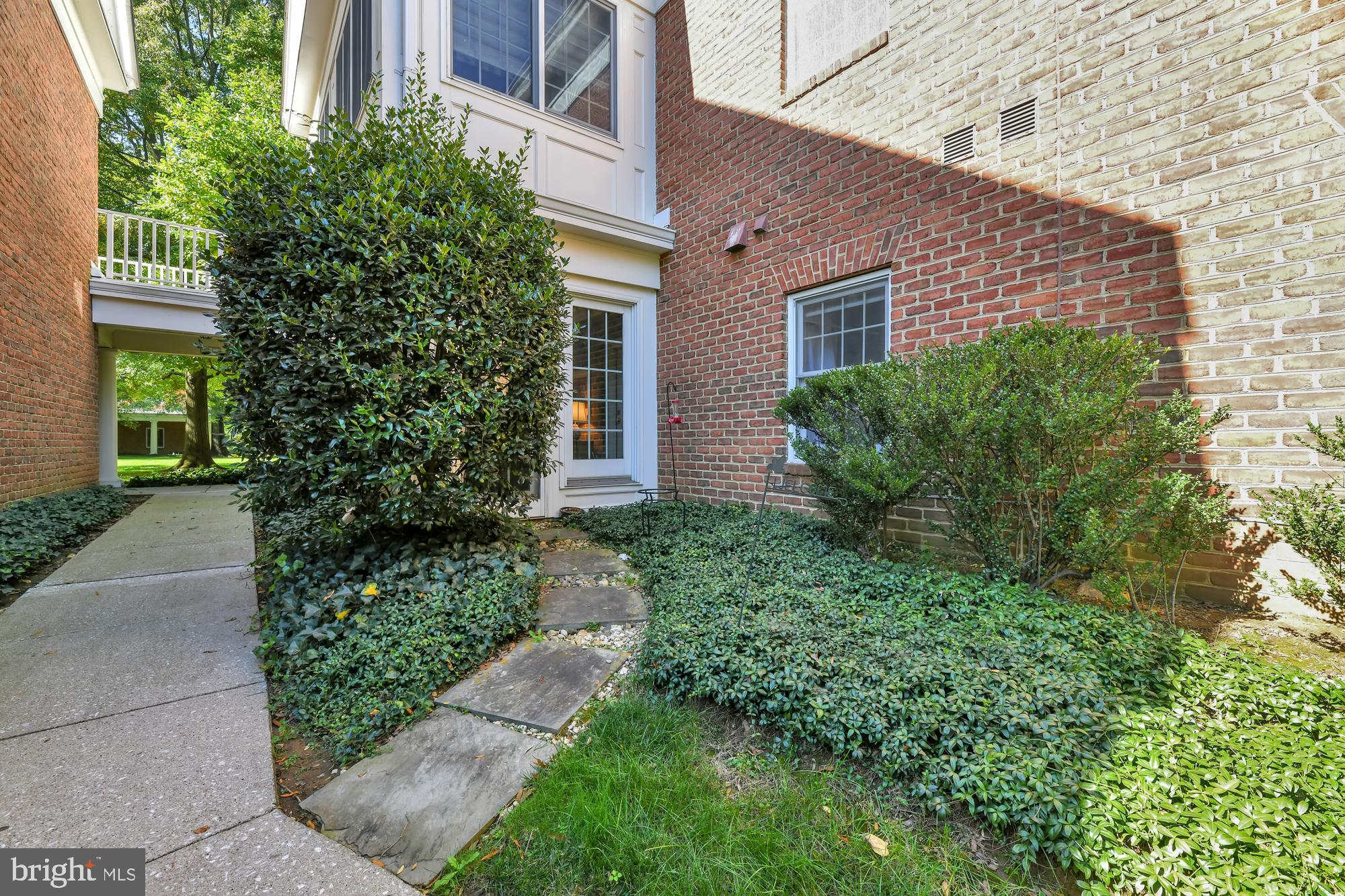 LUTHERVILLE - Residential