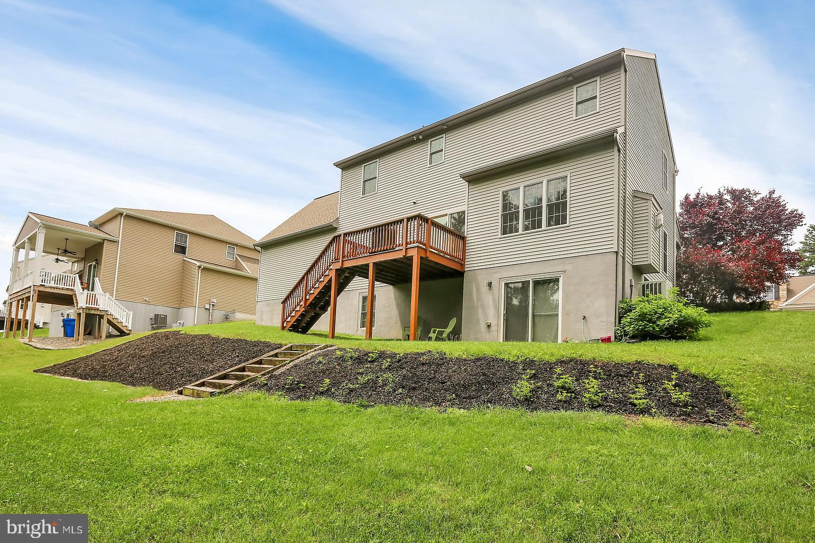 HOFFMAN HEIGHTS - Residential