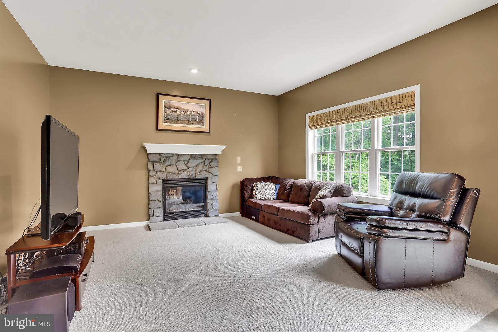 HOFFMAN HEIGHTS - Residential