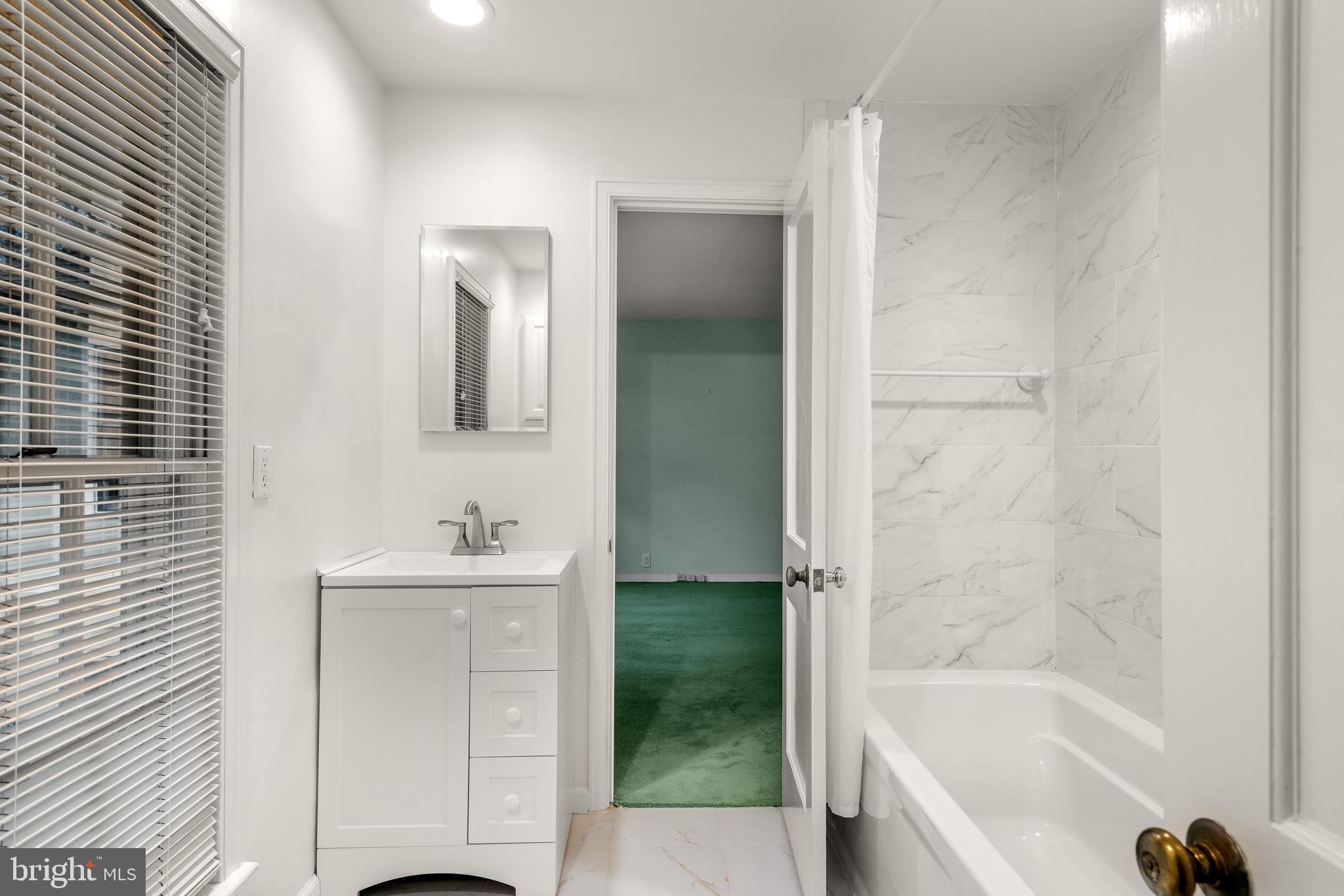 LEOPARD - Residential