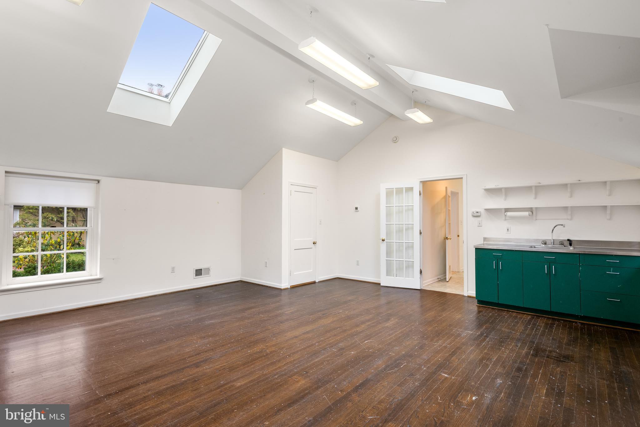 LEOPARD - Residential