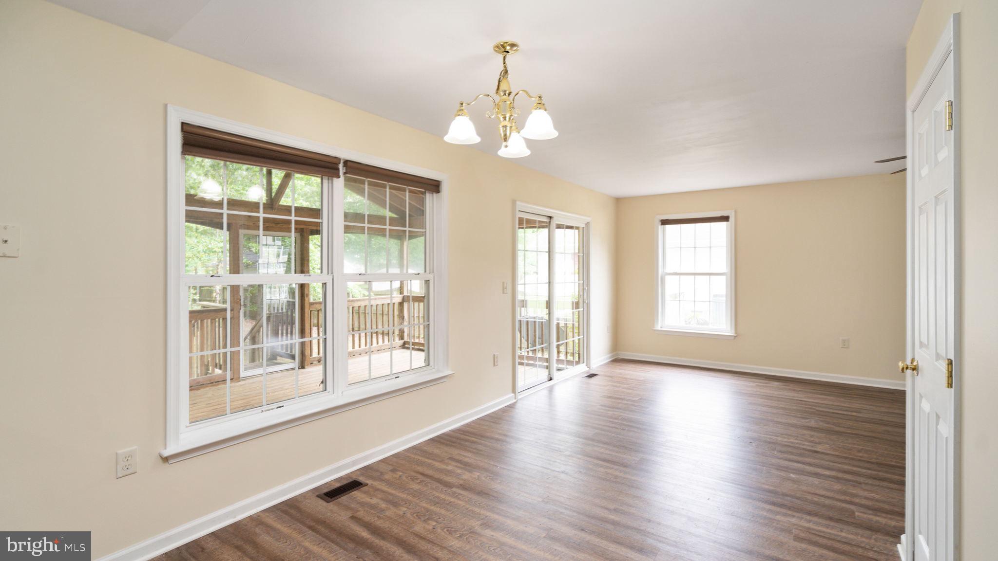 BLUFF POINT - Residential