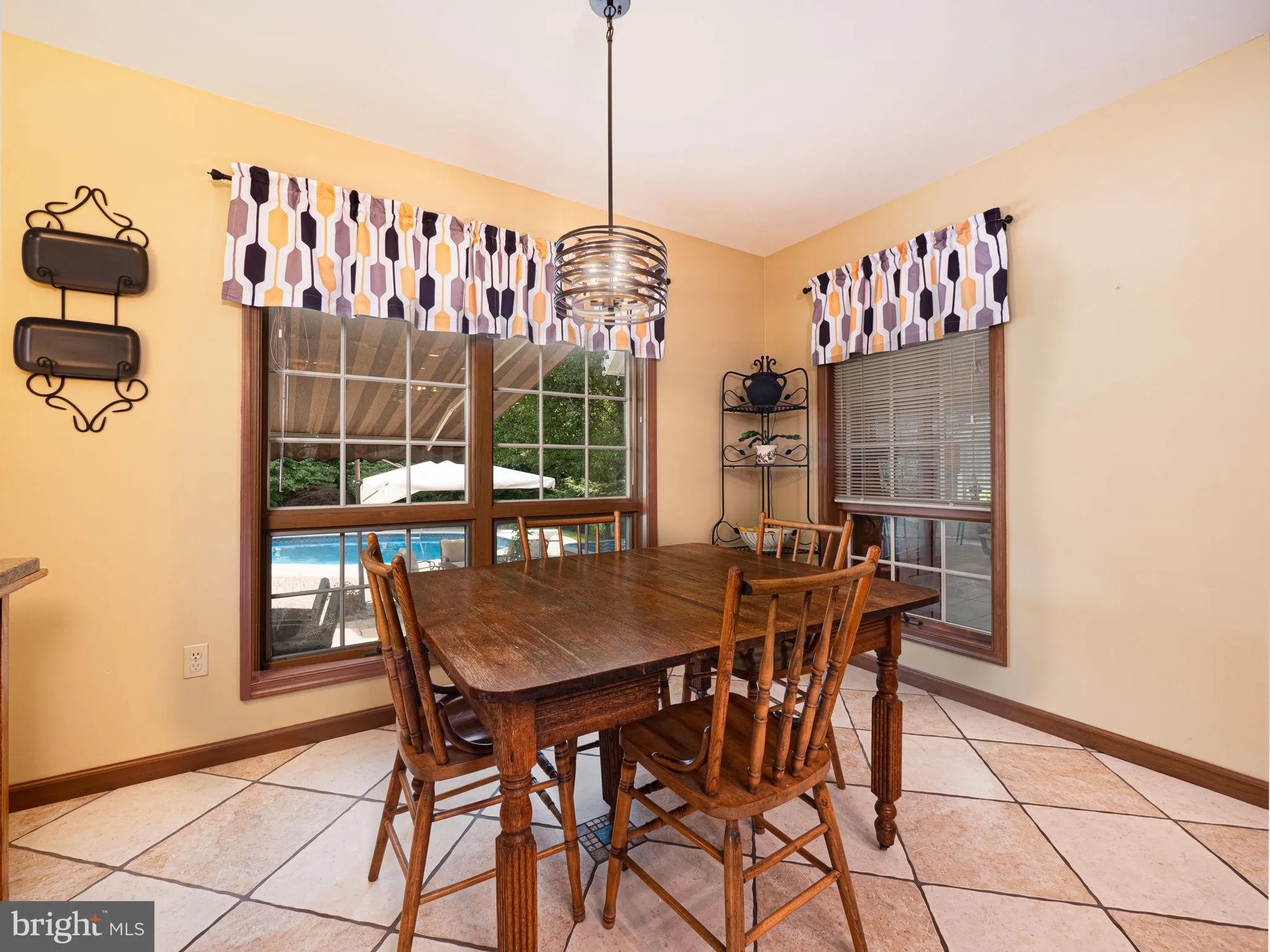 Coopersburg, Pennsylvania 18036, United States, 4 Bedrooms Bedrooms, ,3 BathroomsBathrooms,Residential,Coming Soon,181345