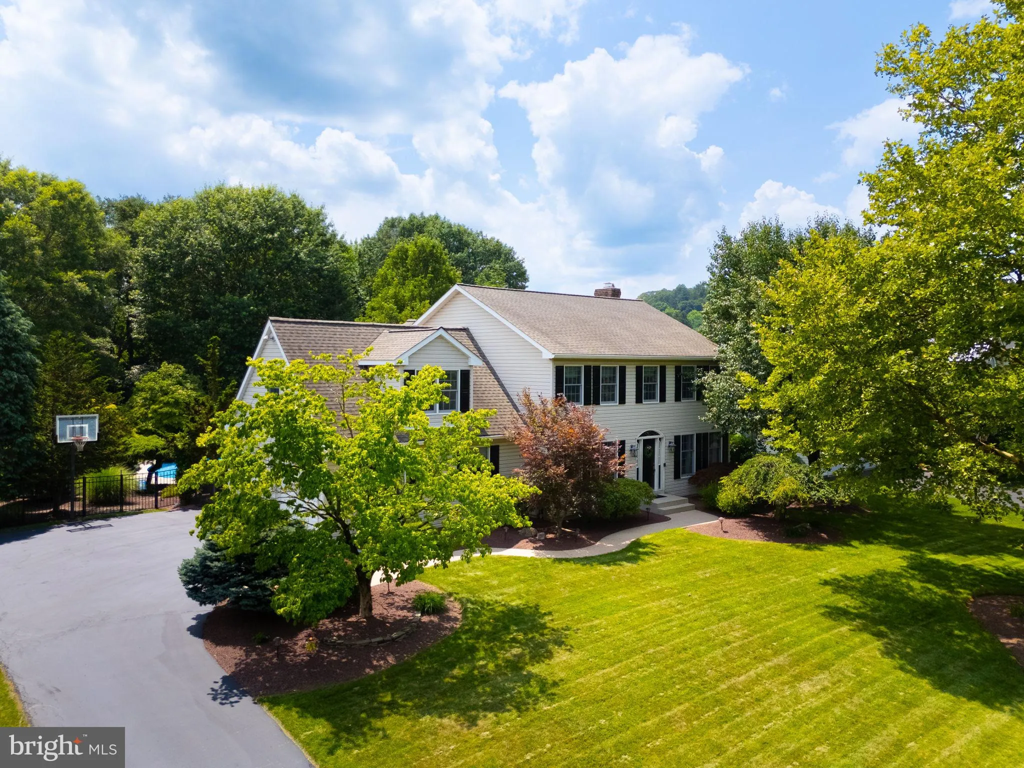 Coopersburg, Pennsylvania 18036, United States, 4 Bedrooms Bedrooms, ,3 BathroomsBathrooms,Residential,Coming Soon,181345