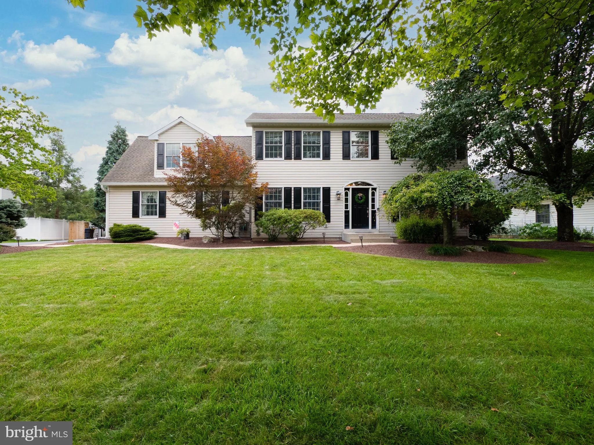 Coopersburg, Pennsylvania 18036, United States, 4 Bedrooms Bedrooms, ,3 BathroomsBathrooms,Residential,Coming Soon,181345