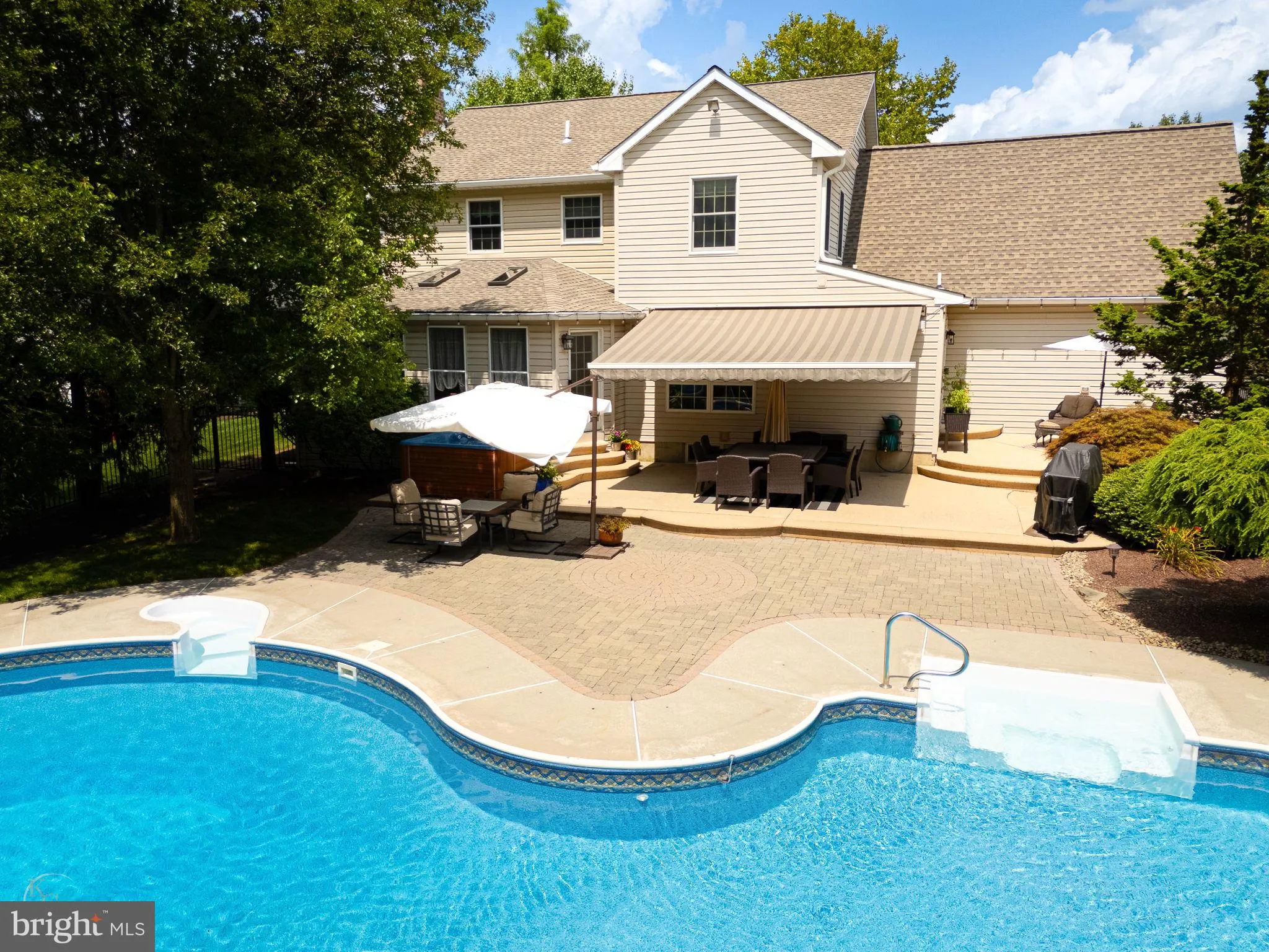 Coopersburg, Pennsylvania 18036, United States, 4 Bedrooms Bedrooms, ,3 BathroomsBathrooms,Residential,Coming Soon,181345