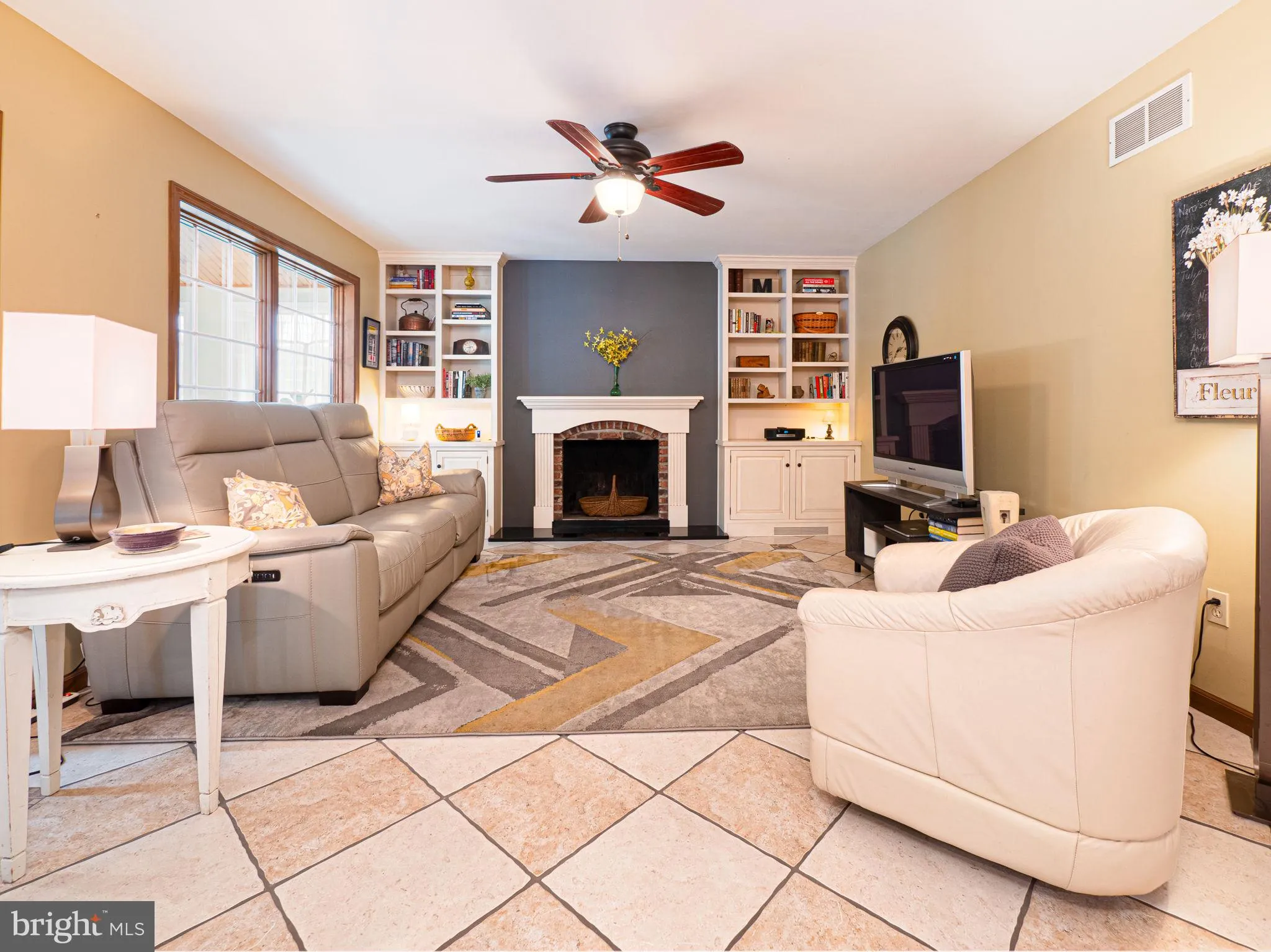 Coopersburg, Pennsylvania 18036, United States, 4 Bedrooms Bedrooms, ,3 BathroomsBathrooms,Residential,Coming Soon,181345