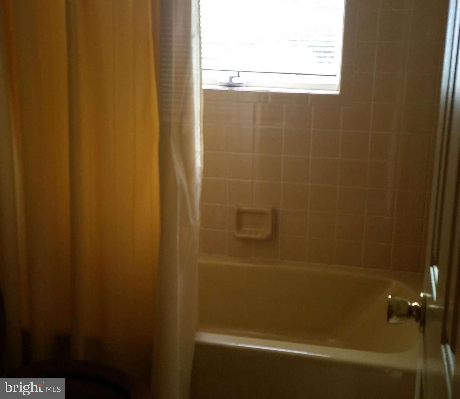 LONG GREEN MANOR - Residential