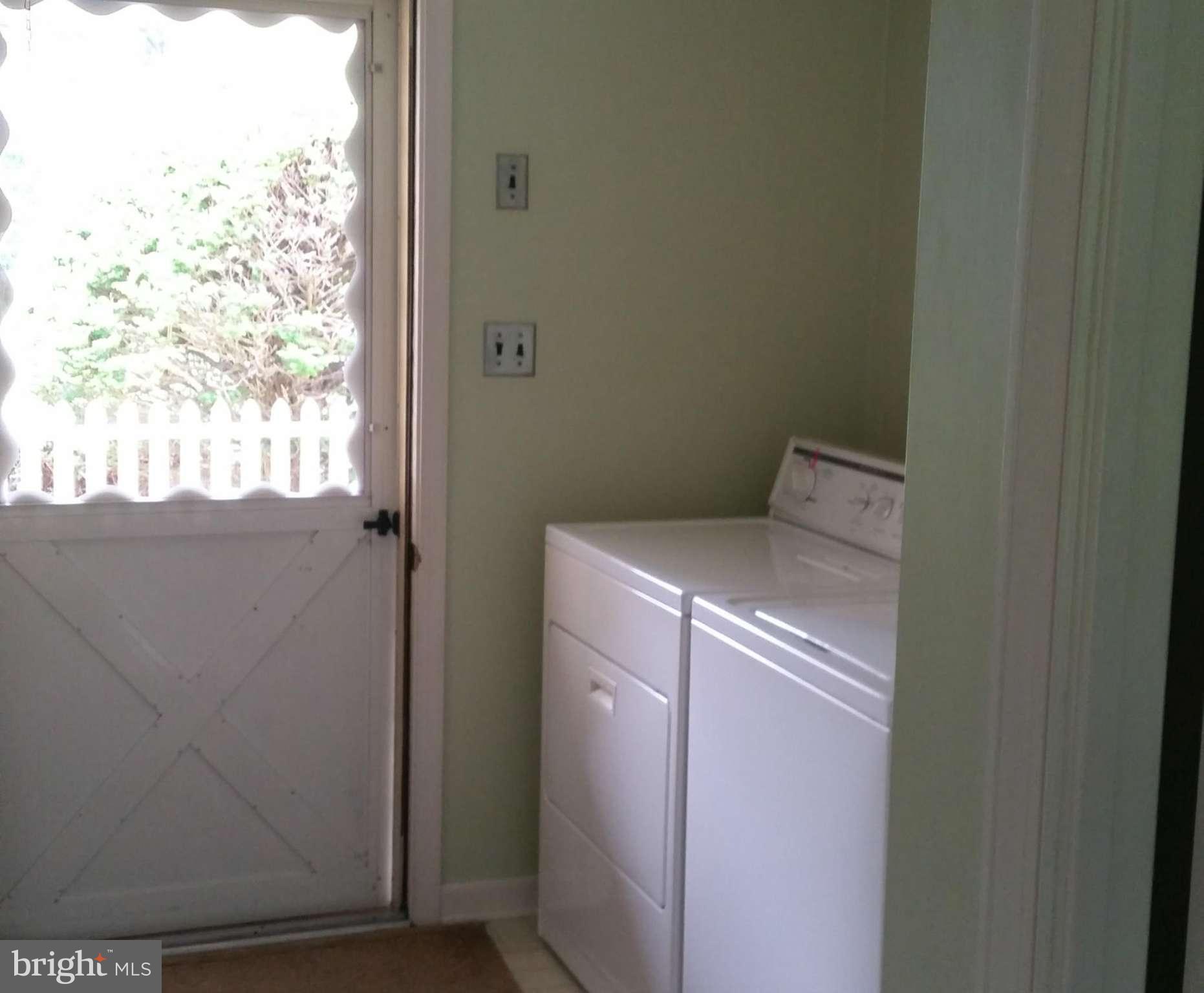 LONG GREEN MANOR - Residential