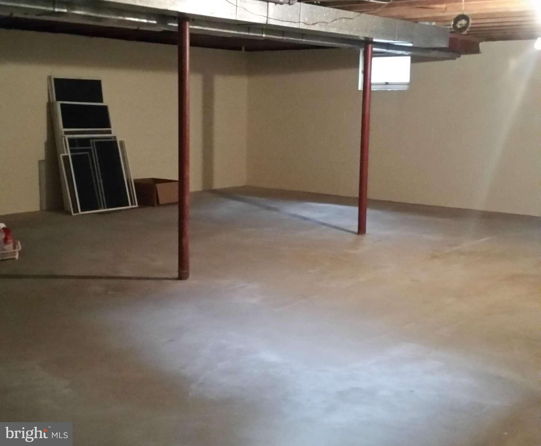 LONG GREEN MANOR - Residential