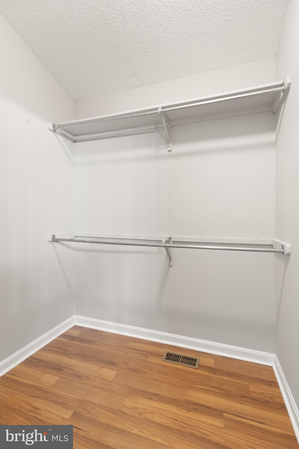 PARADISE - Residential