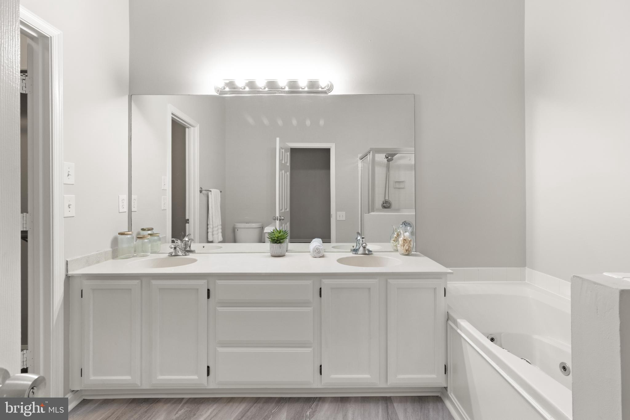 PARADISE - Residential