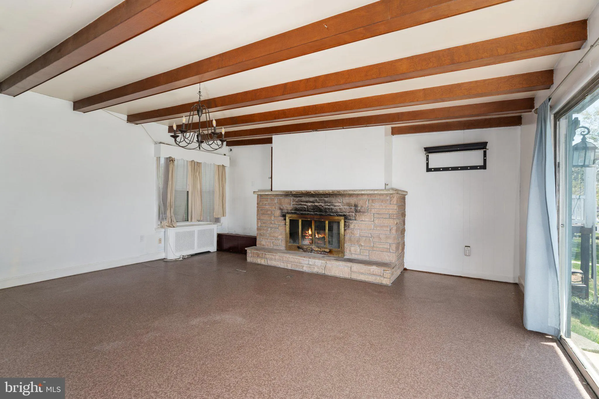 Fogelsville, Pennsylvania 18051, United States, 4 Bedrooms Bedrooms, ,2 BathroomsBathrooms,Residential,Active,120605