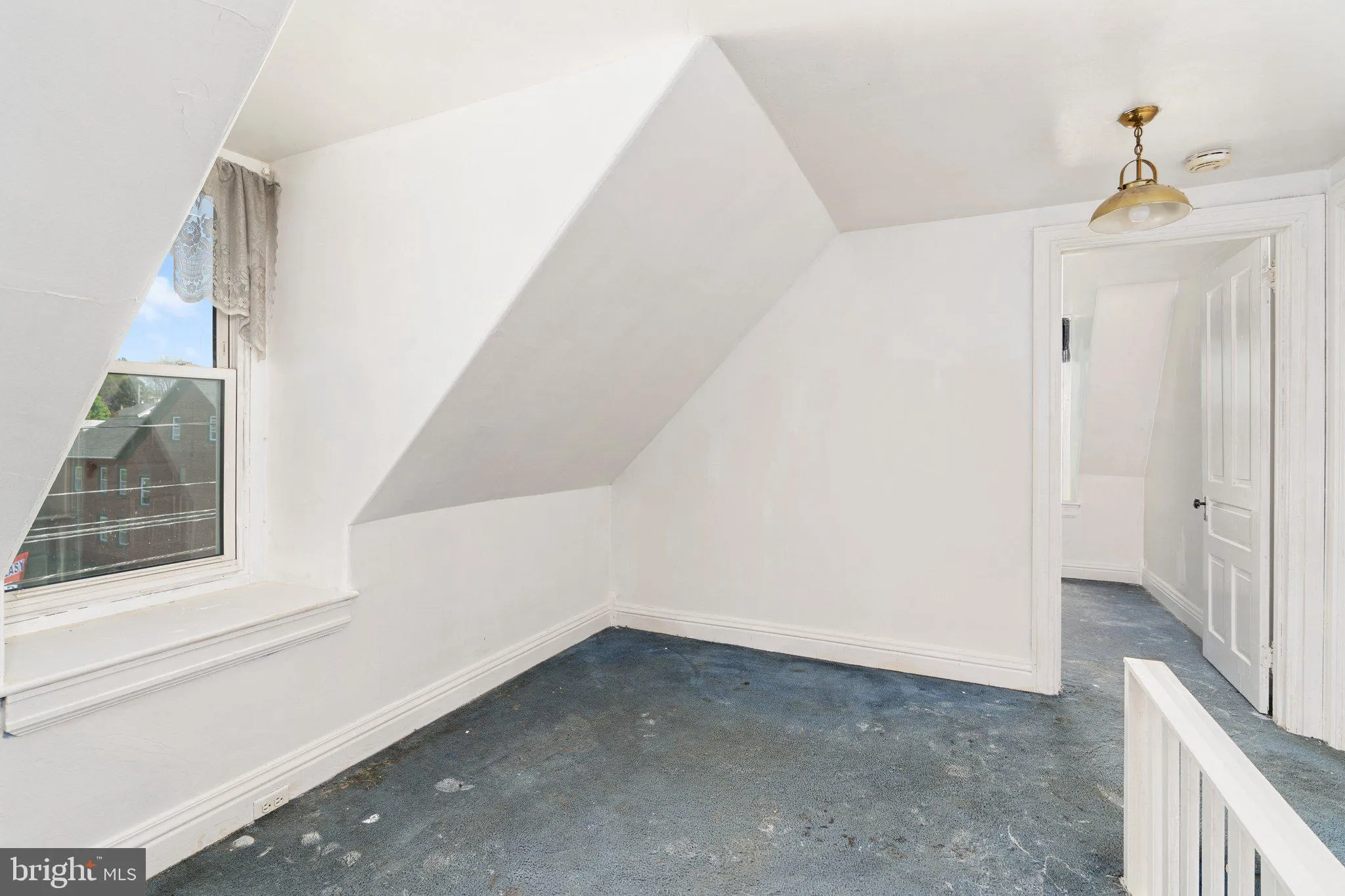 Fogelsville, Pennsylvania 18051, United States, 4 Bedrooms Bedrooms, ,2 BathroomsBathrooms,Residential,Active,120605