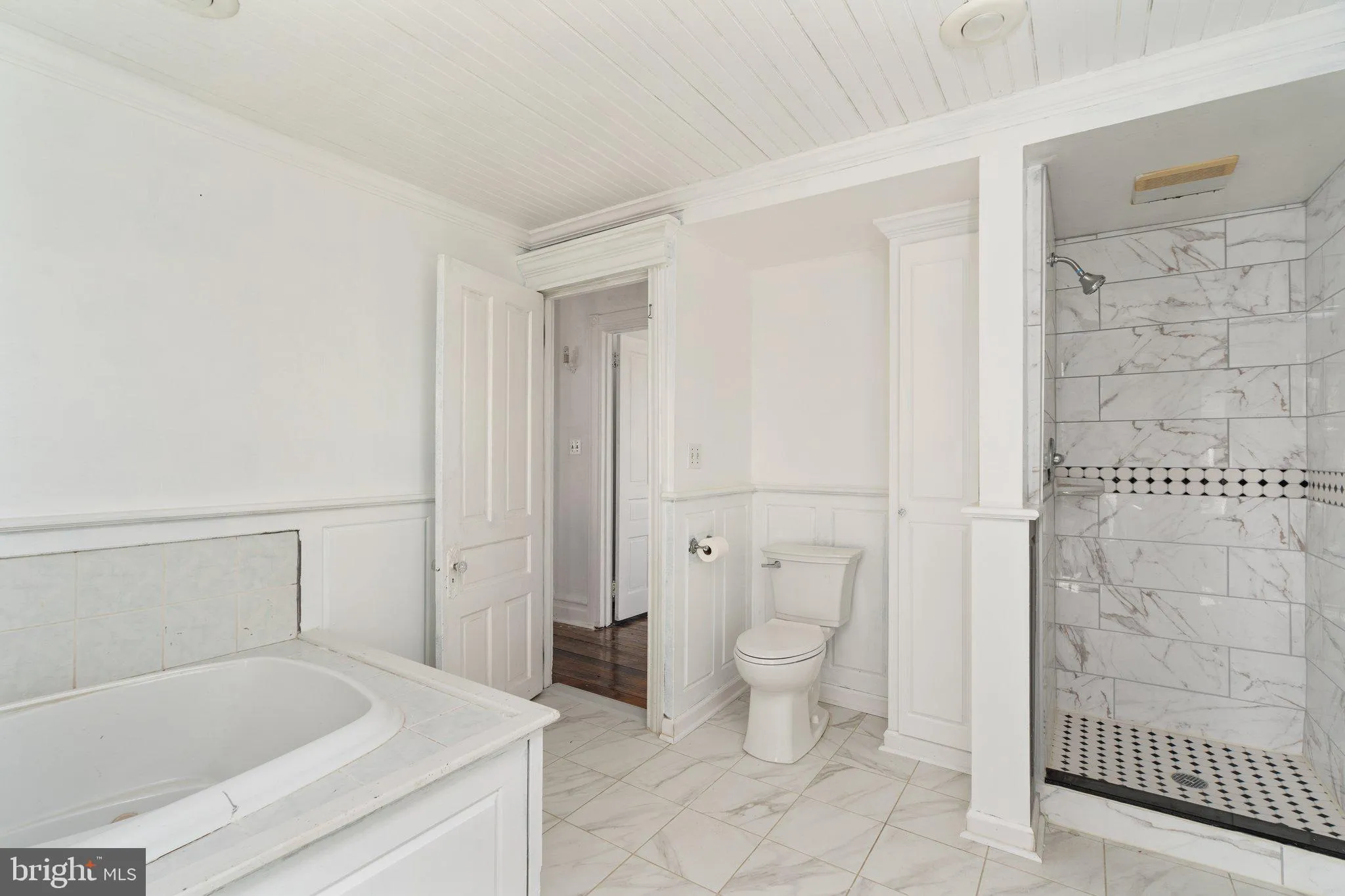 Fogelsville, Pennsylvania 18051, United States, 4 Bedrooms Bedrooms, ,2 BathroomsBathrooms,Residential,Active,120605