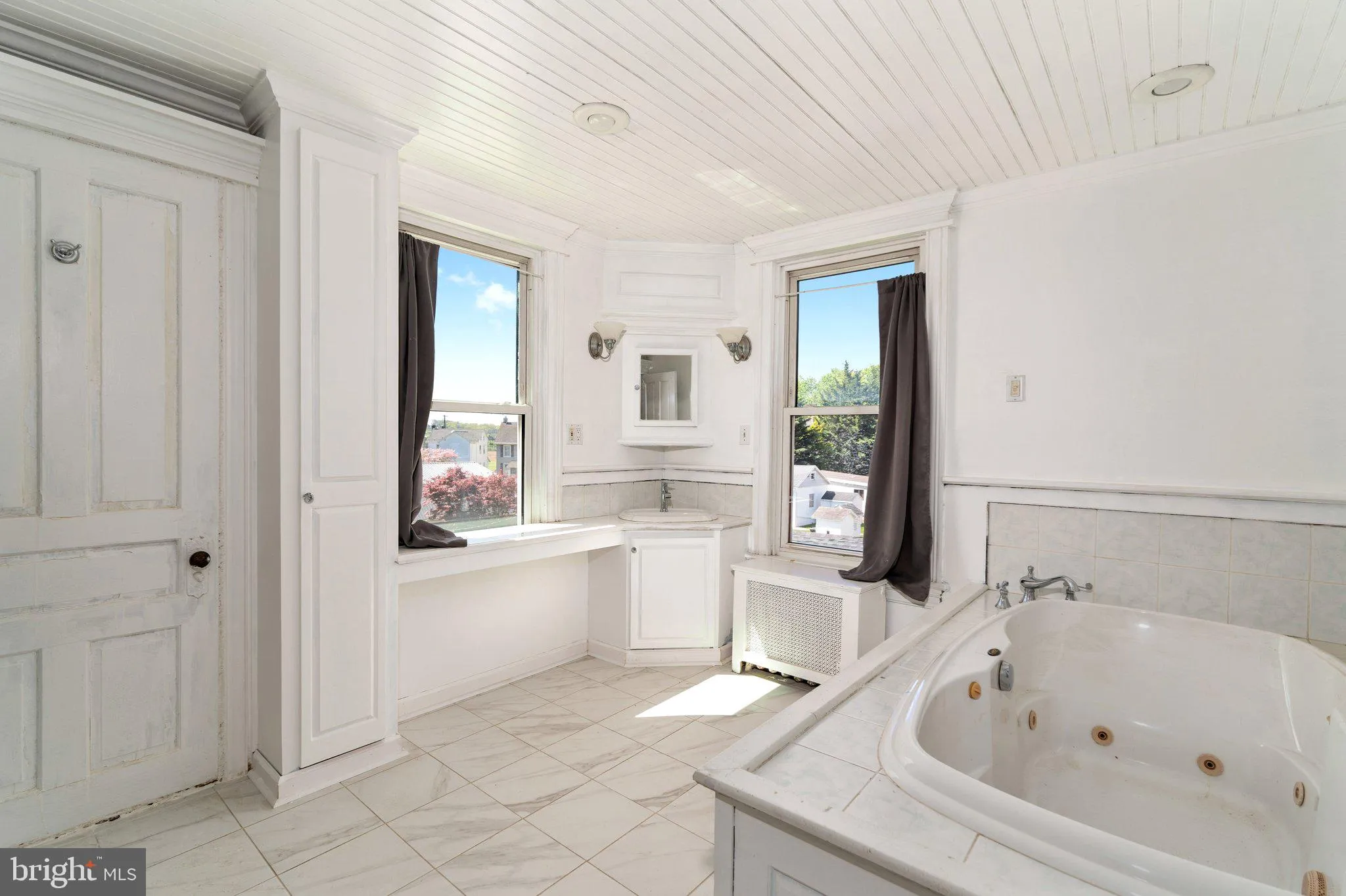 Fogelsville, Pennsylvania 18051, United States, 4 Bedrooms Bedrooms, ,2 BathroomsBathrooms,Residential,Active,120605