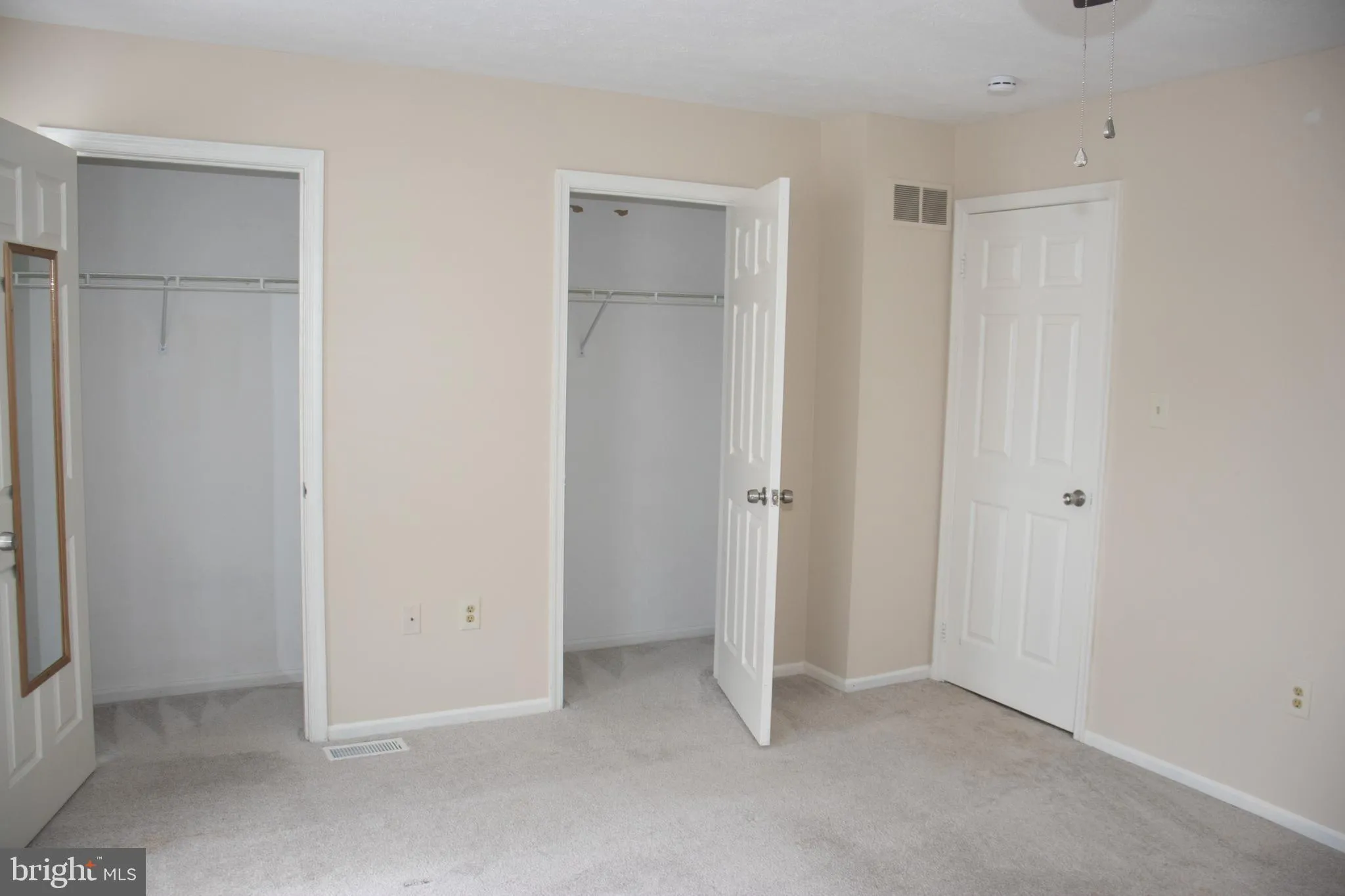 Newark, Delaware 19702, United States, 2 Bedrooms Bedrooms, ,2 BathroomsBathrooms,Residential,Active,102315