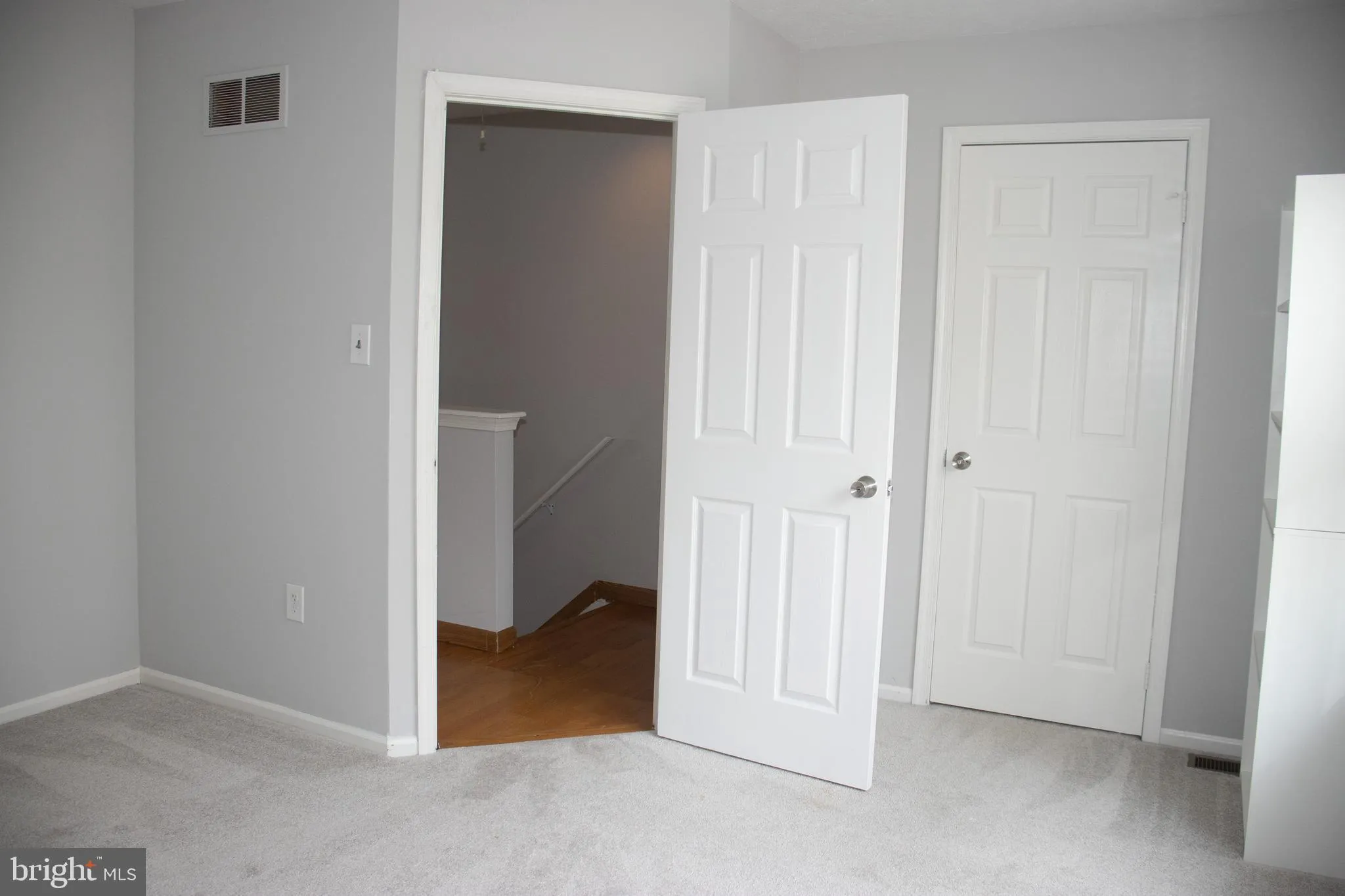 Newark, Delaware 19702, United States, 2 Bedrooms Bedrooms, ,2 BathroomsBathrooms,Residential,Active,102315