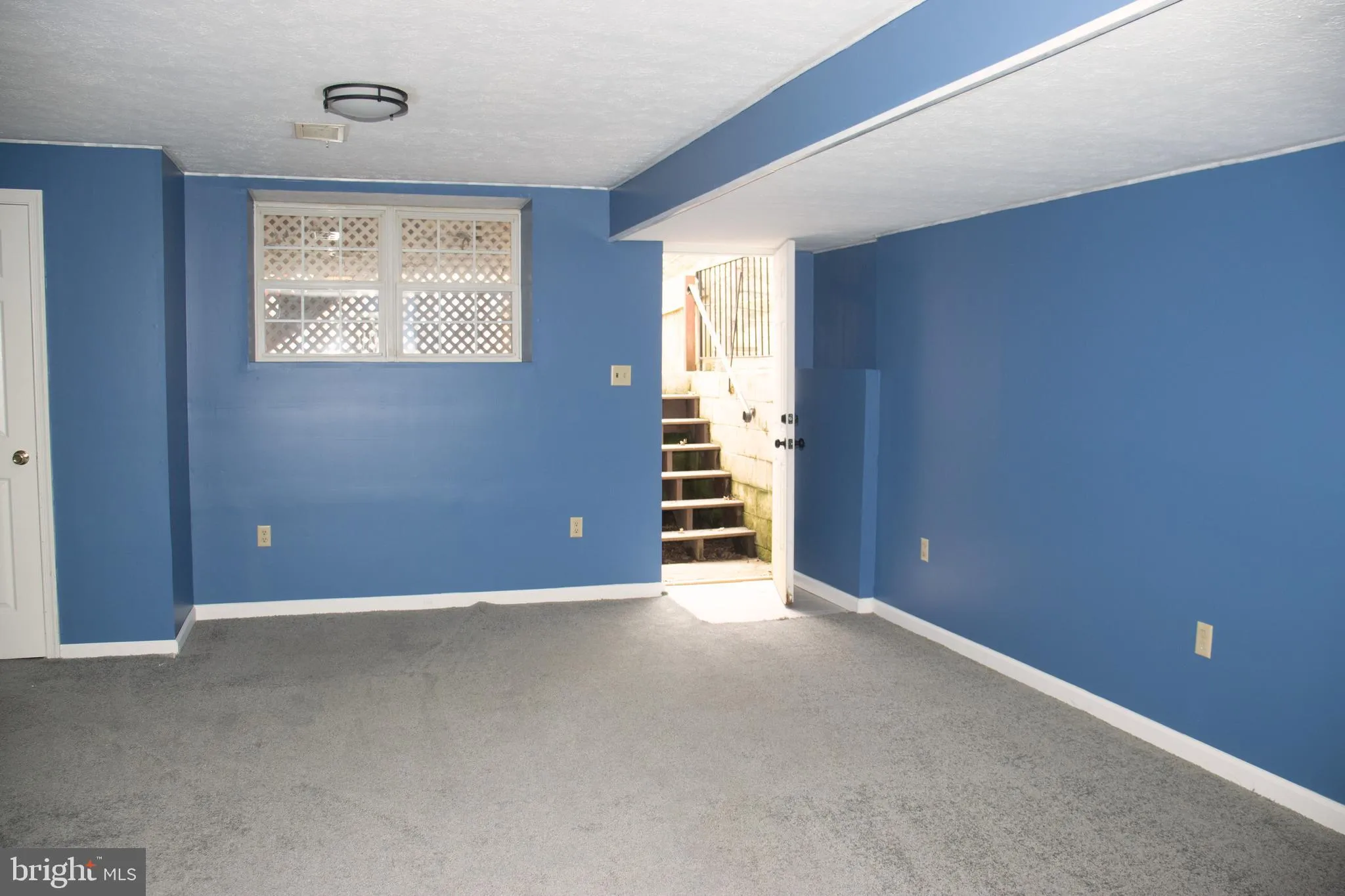 Newark, Delaware 19702, United States, 2 Bedrooms Bedrooms, ,2 BathroomsBathrooms,Residential,Active,102315