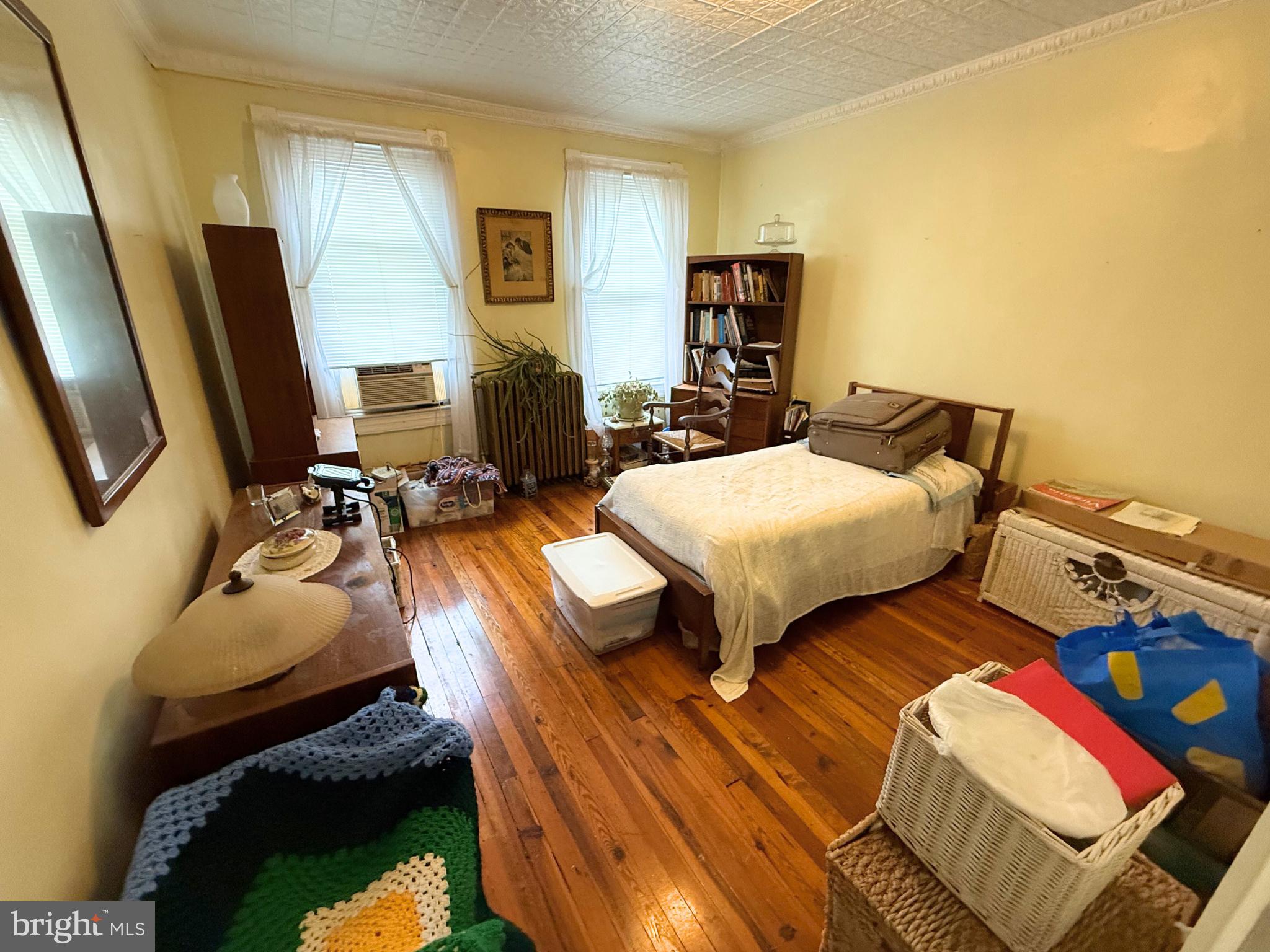 MILL HILL - Residential