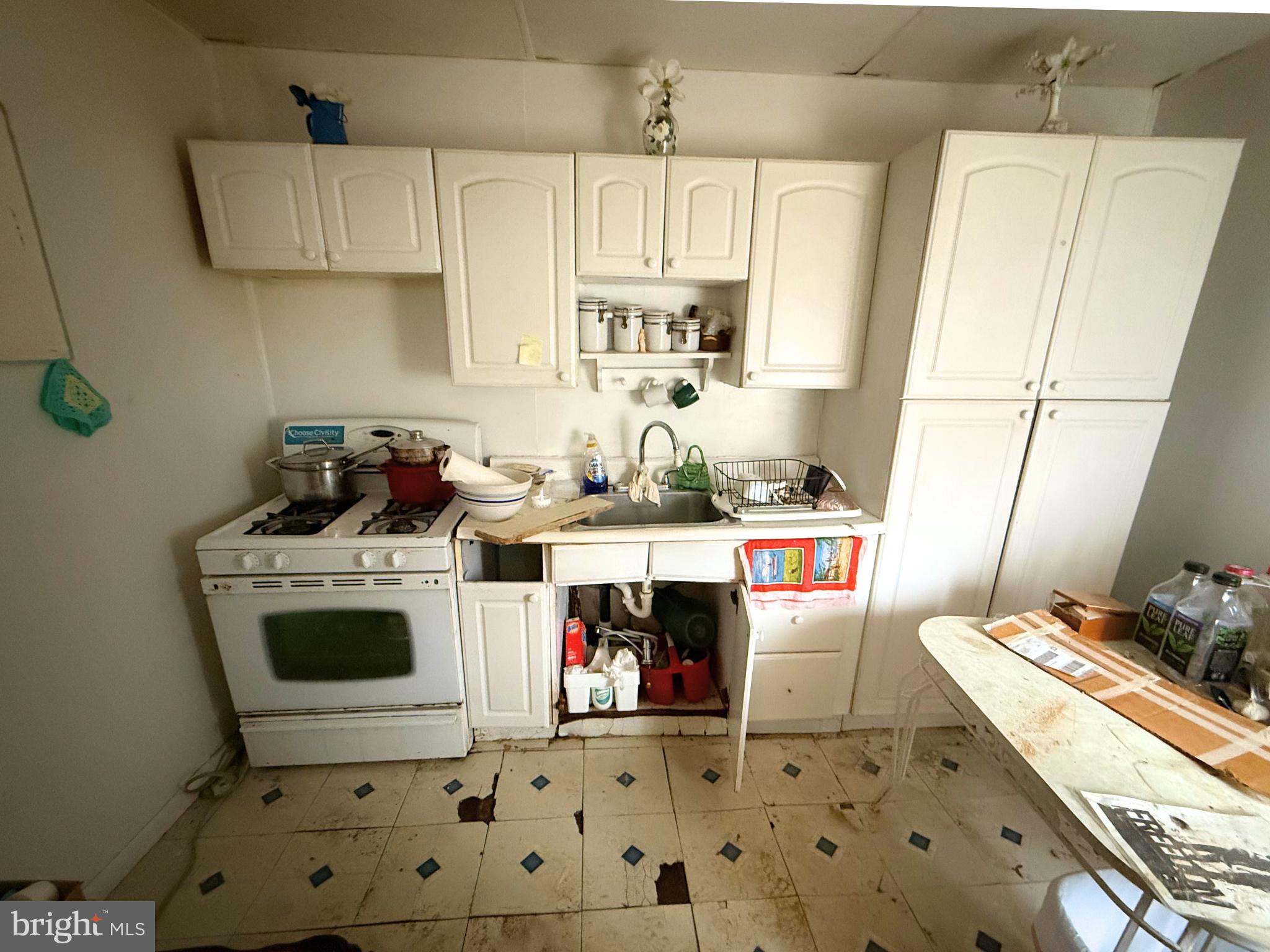 MILL HILL - Residential