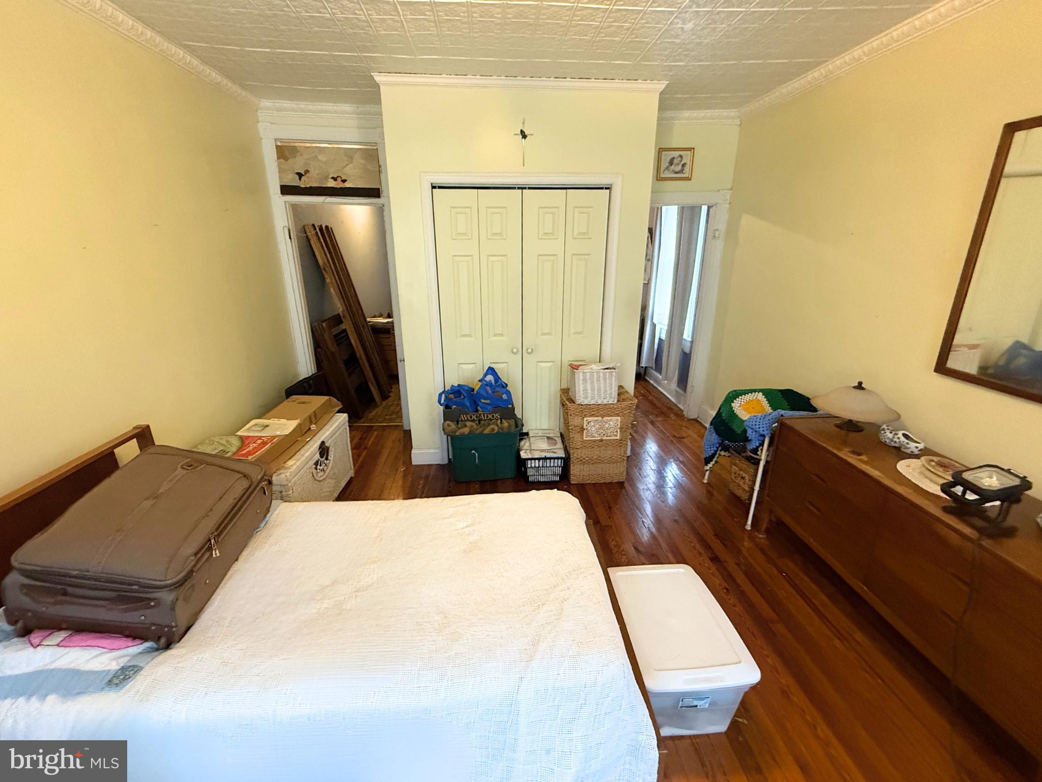 MILL HILL - Residential