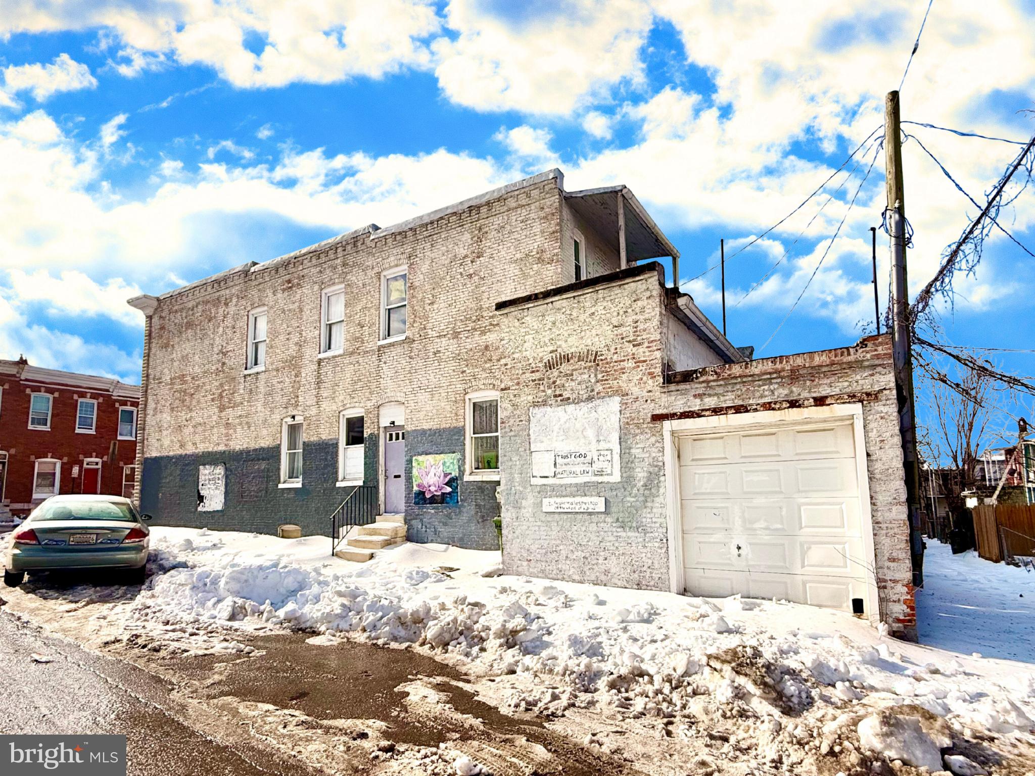 MILL HILL - Residential