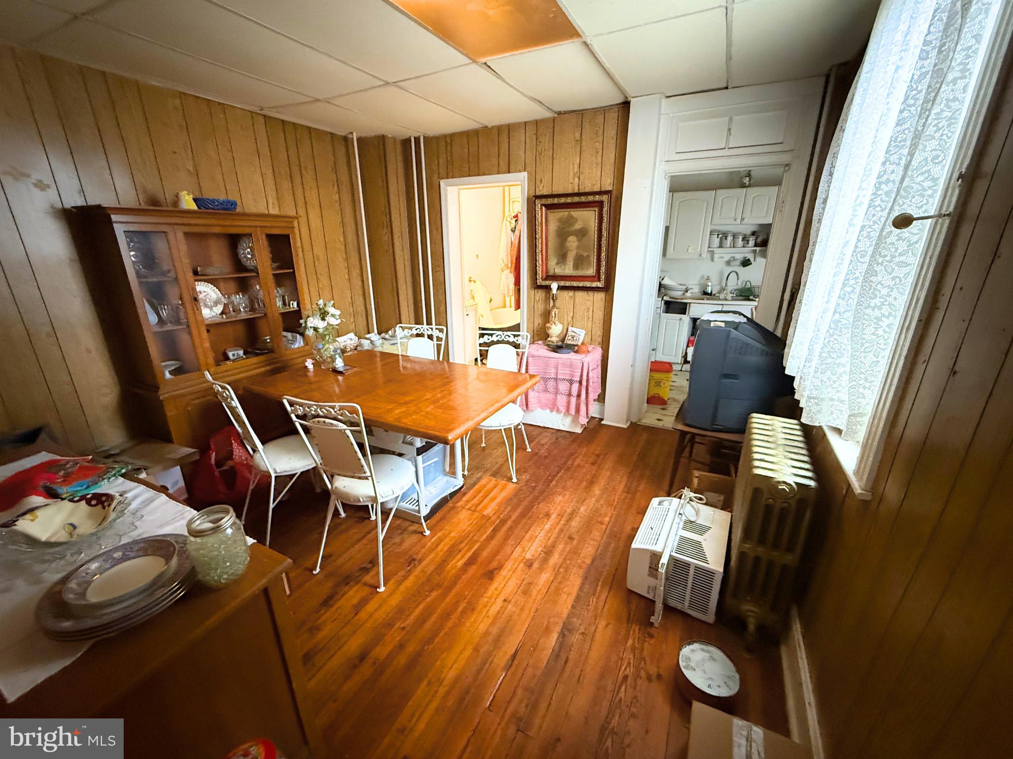 MILL HILL - Residential