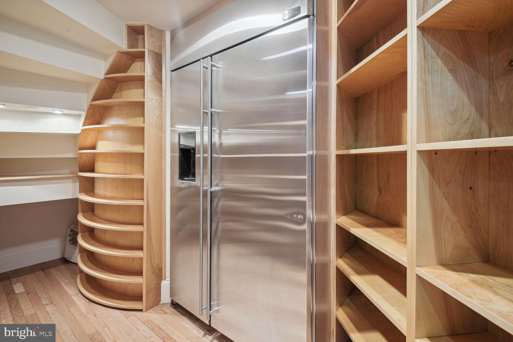 POTOMAC CREST - Residential